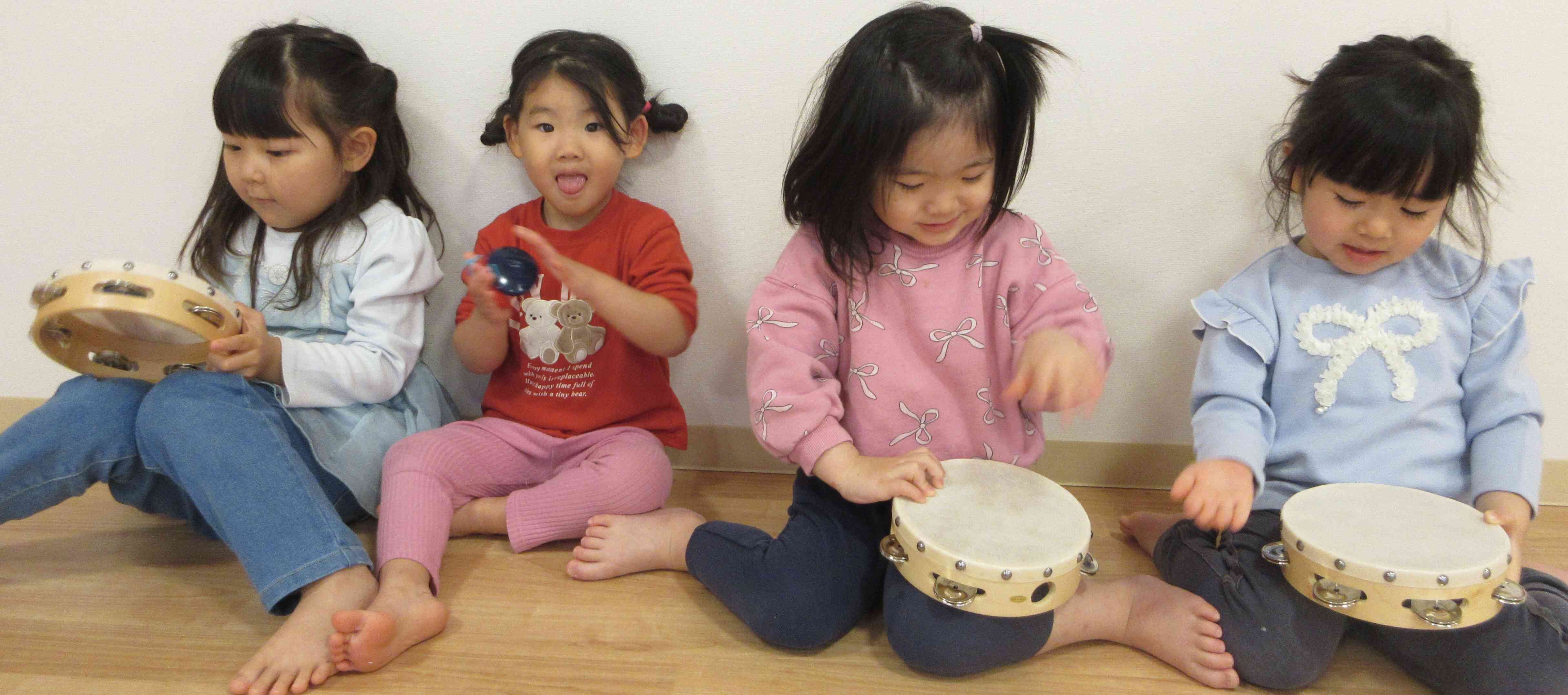 お部屋での活動（2歳児）