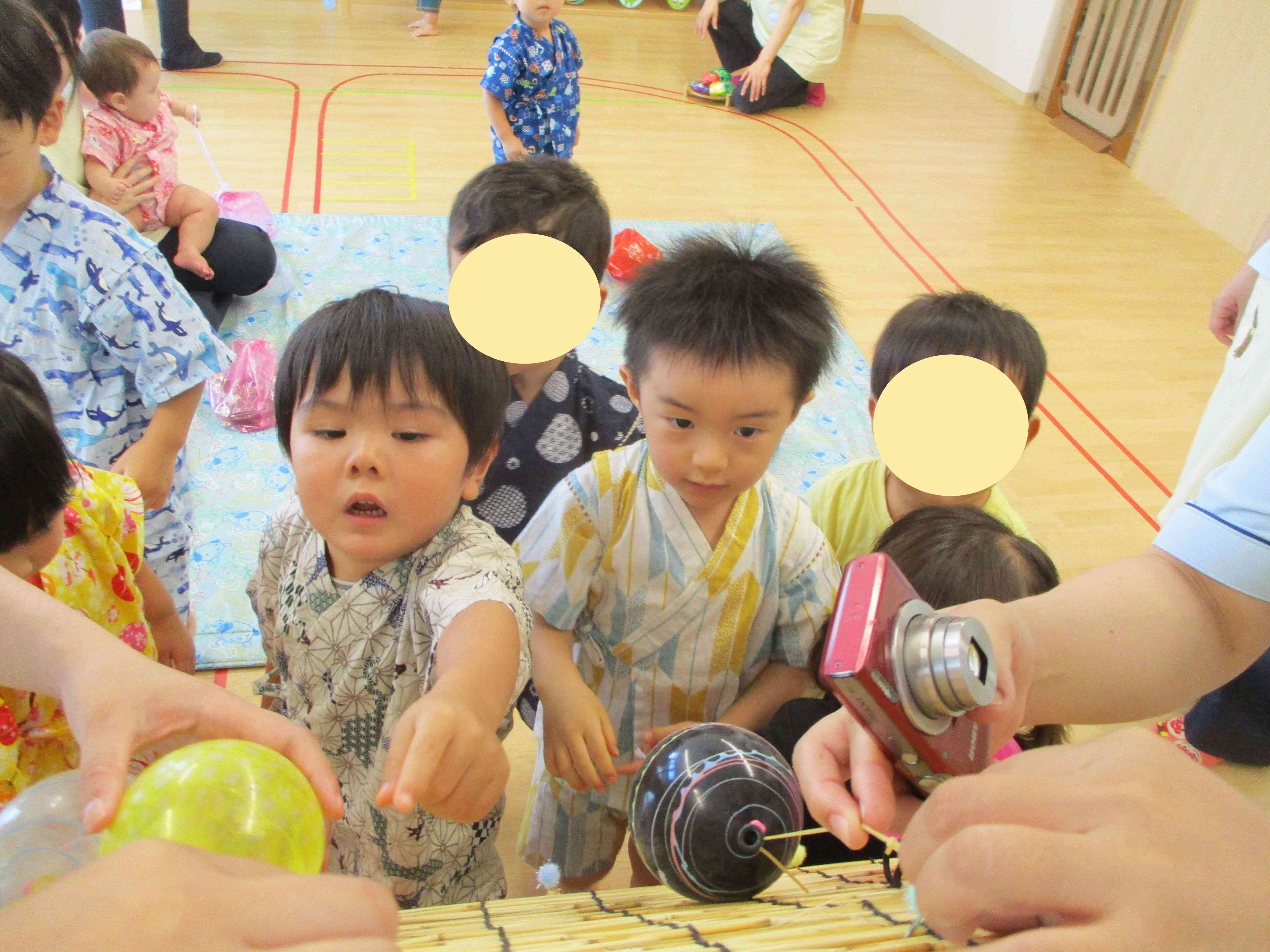 何色のヨーヨーにしようかな～？