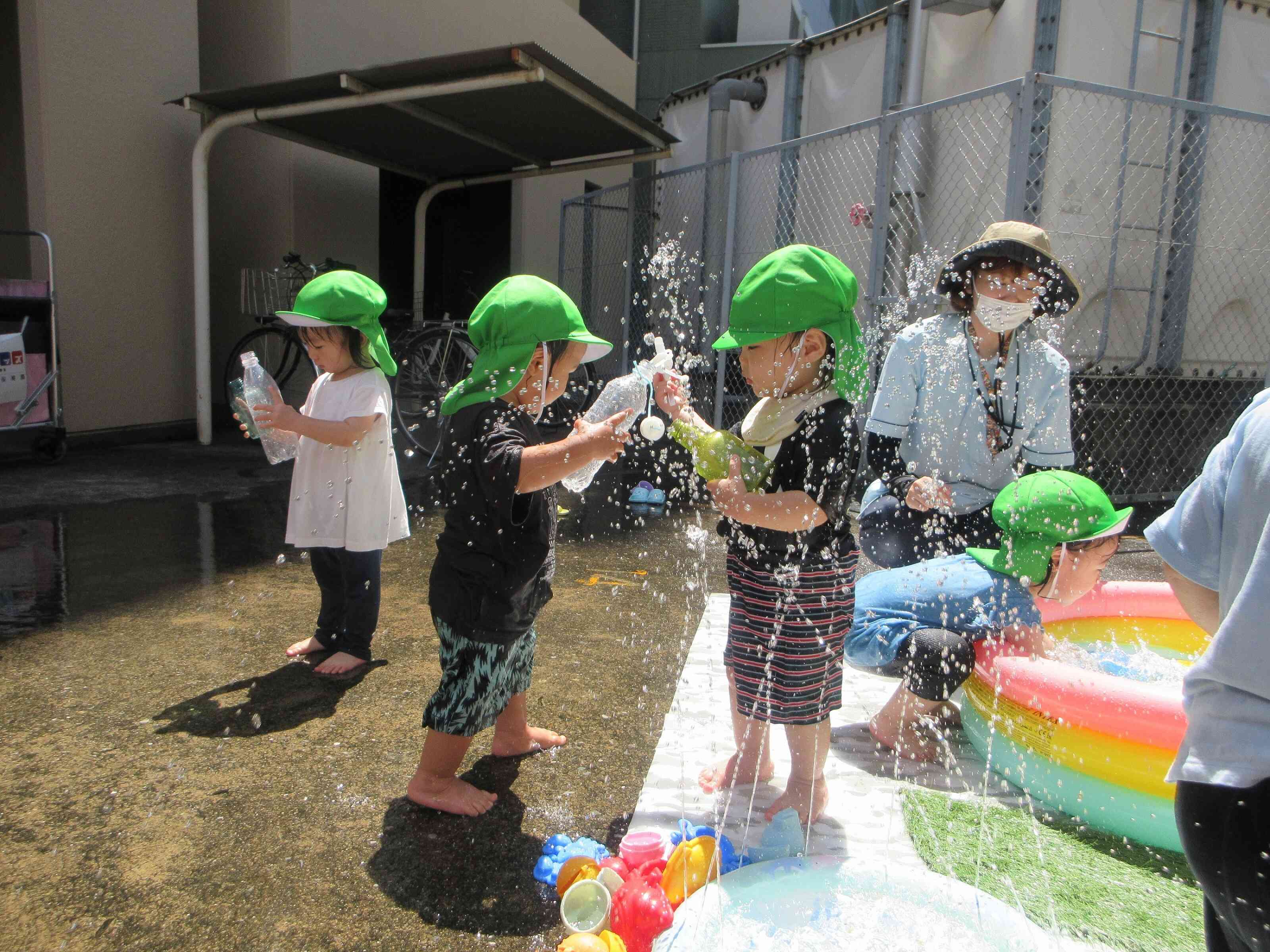 絶賛 水遊び中！