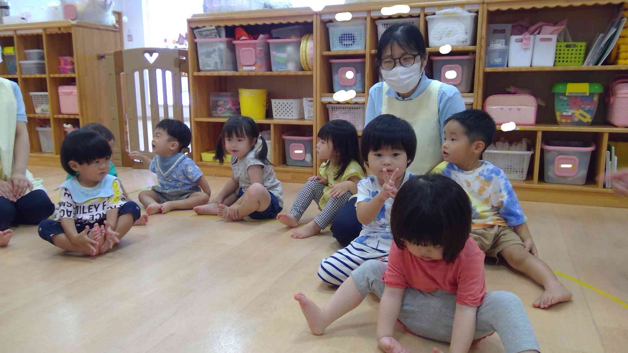 リズム遊びの後はご挨拶「これで、リズム遊びを終わります。どうもありがとうございました」