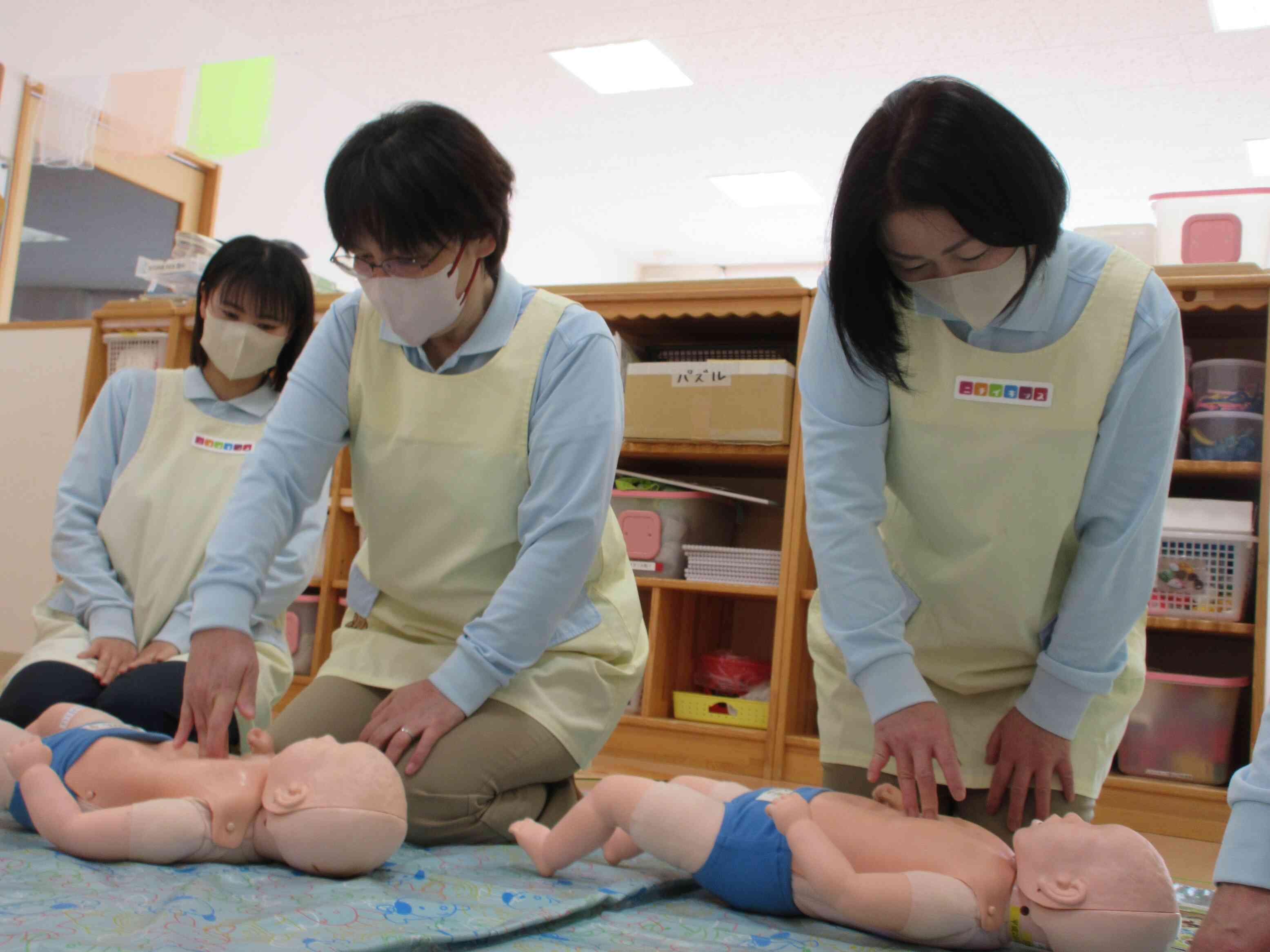 心肺蘇生１．２．３．・・・３０回