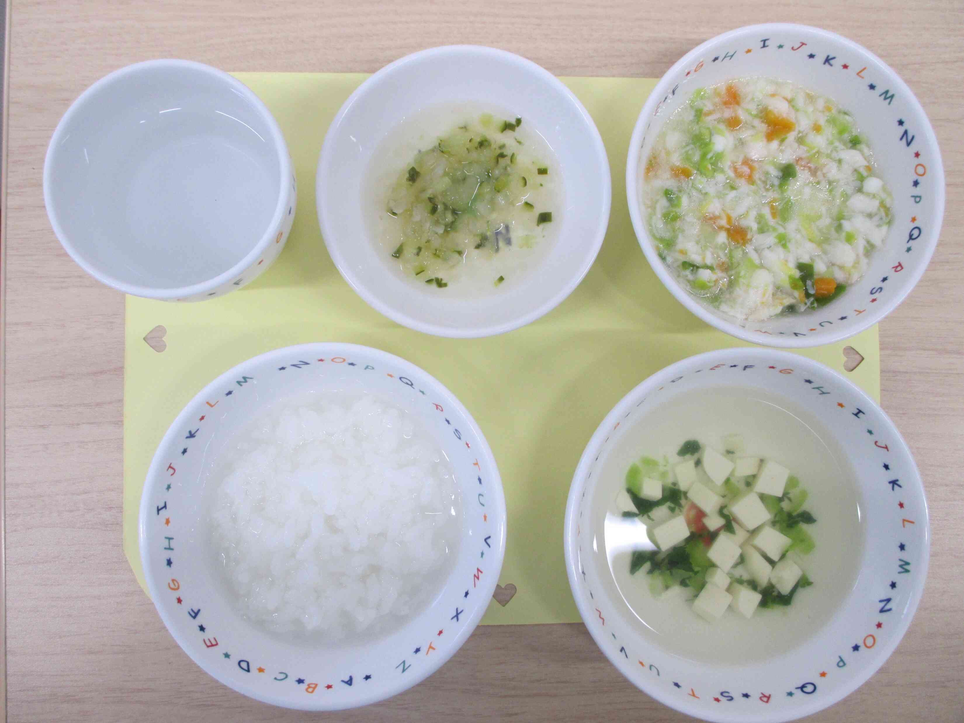 4月24日の給食【離乳食中期食】