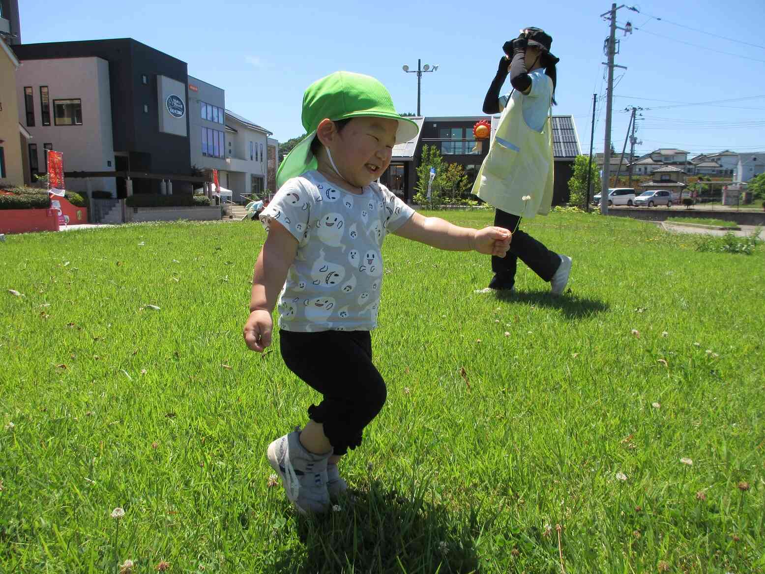 広場に到着、よーいドン。