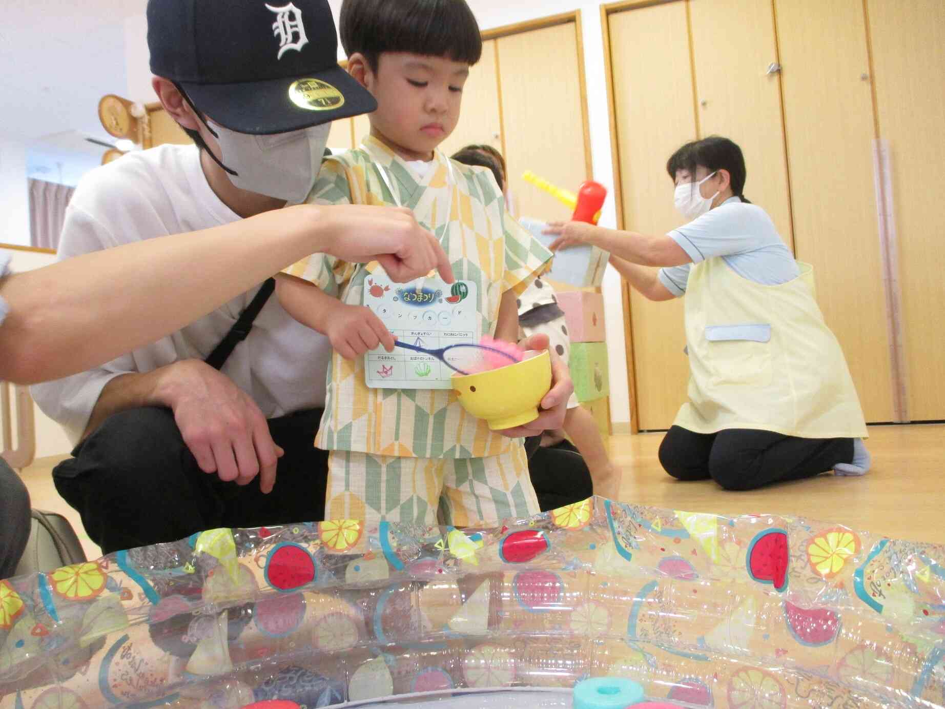 金魚すくいコーナー（きんぎょが逃げた）