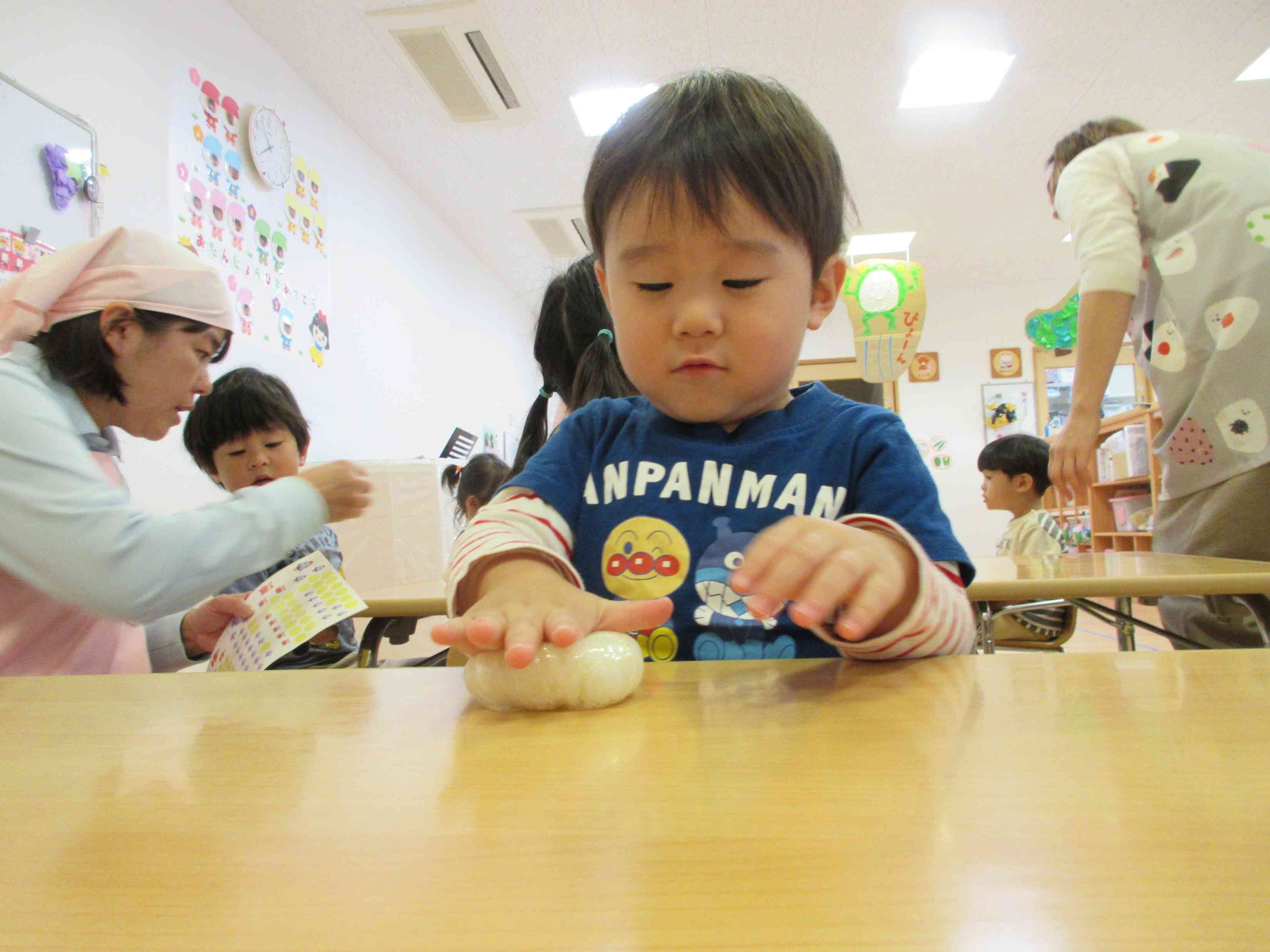ご飯あったか～い。