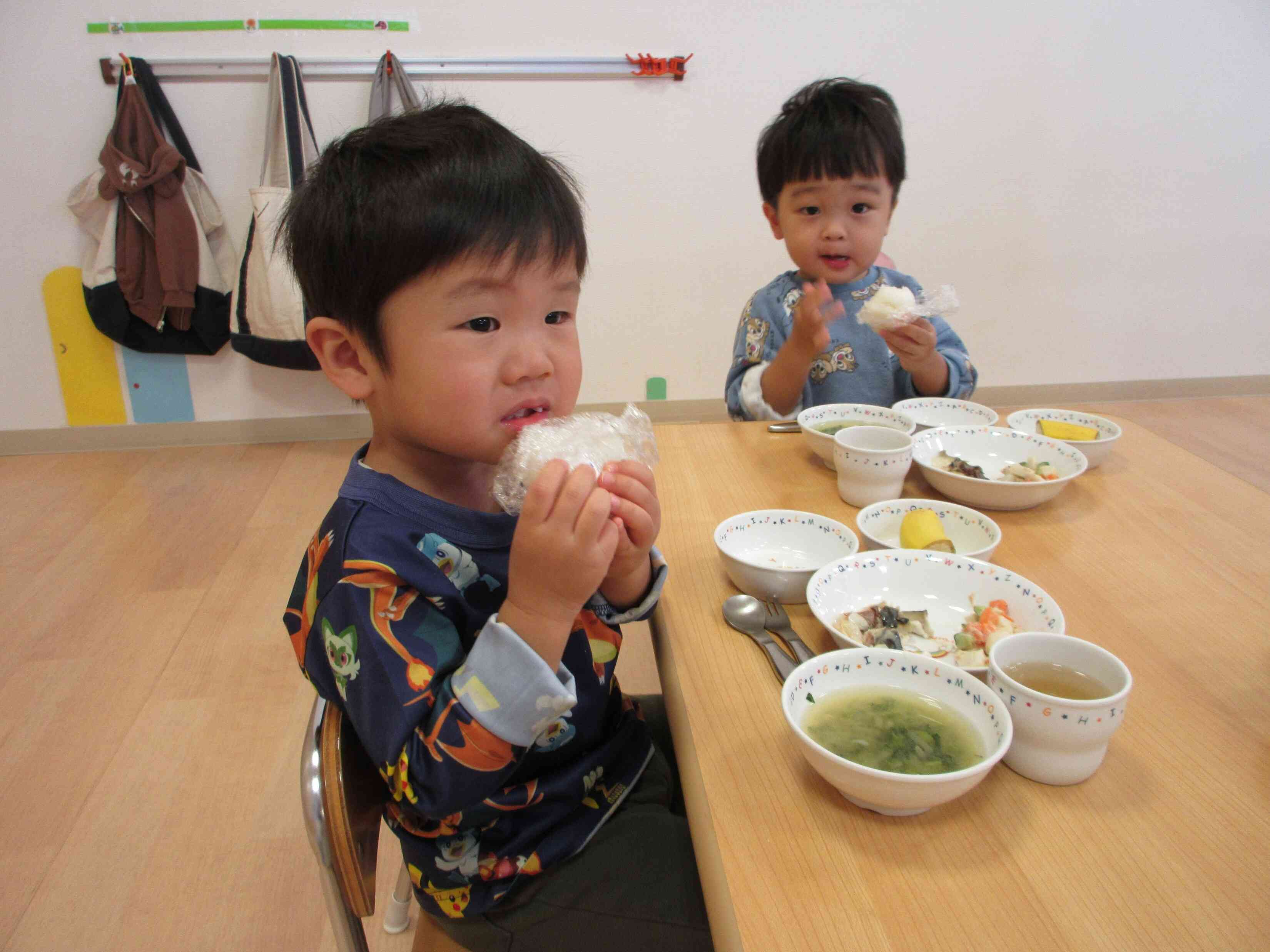 おにぎりを食べました！