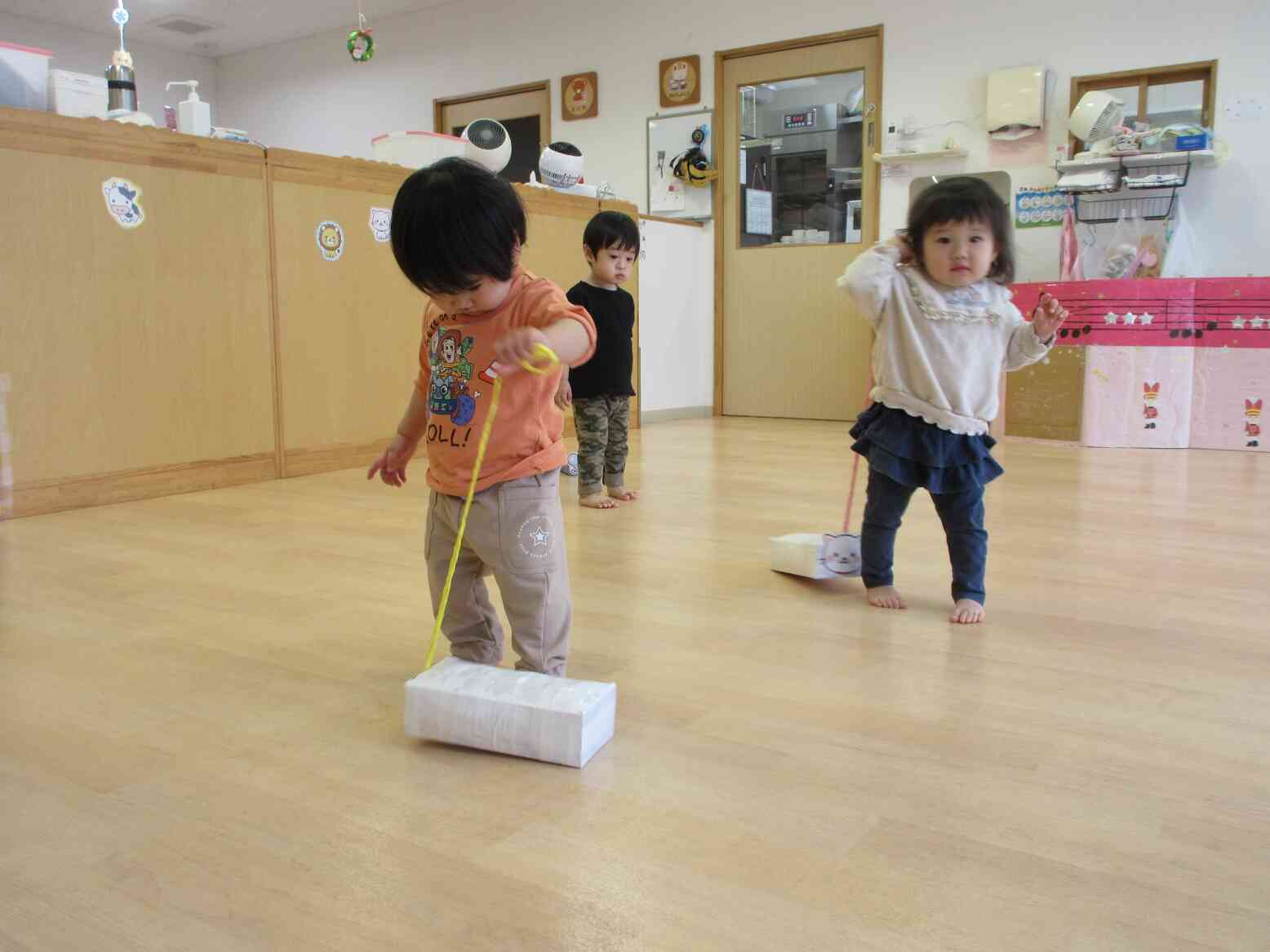 ０歳児「ひよこ組」今日も元気！