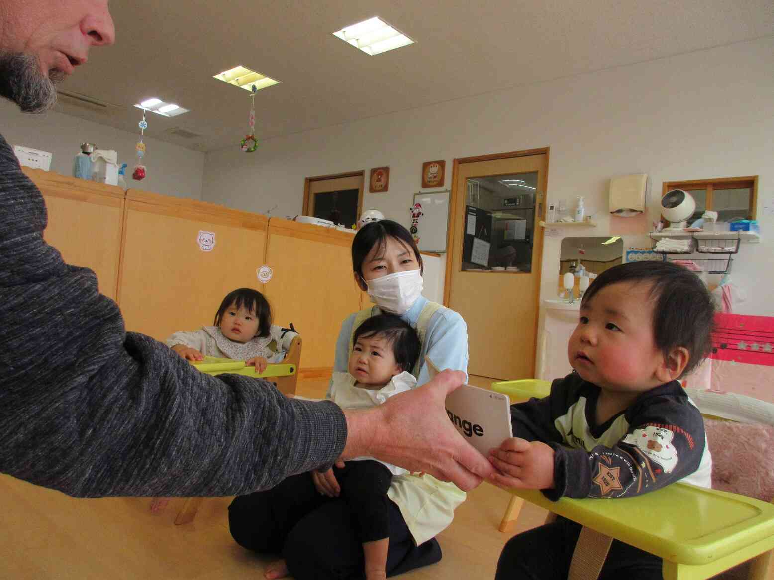 ０歳児（ひよこ組）・英語レッスン