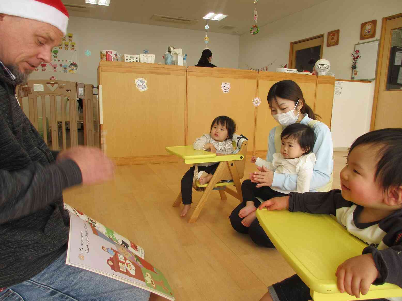 大好きな絵本の読み聞かせ。