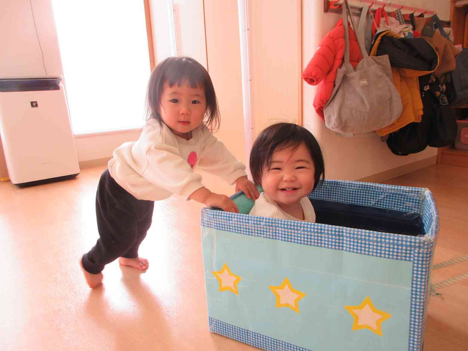 車にって、レッツゴー！