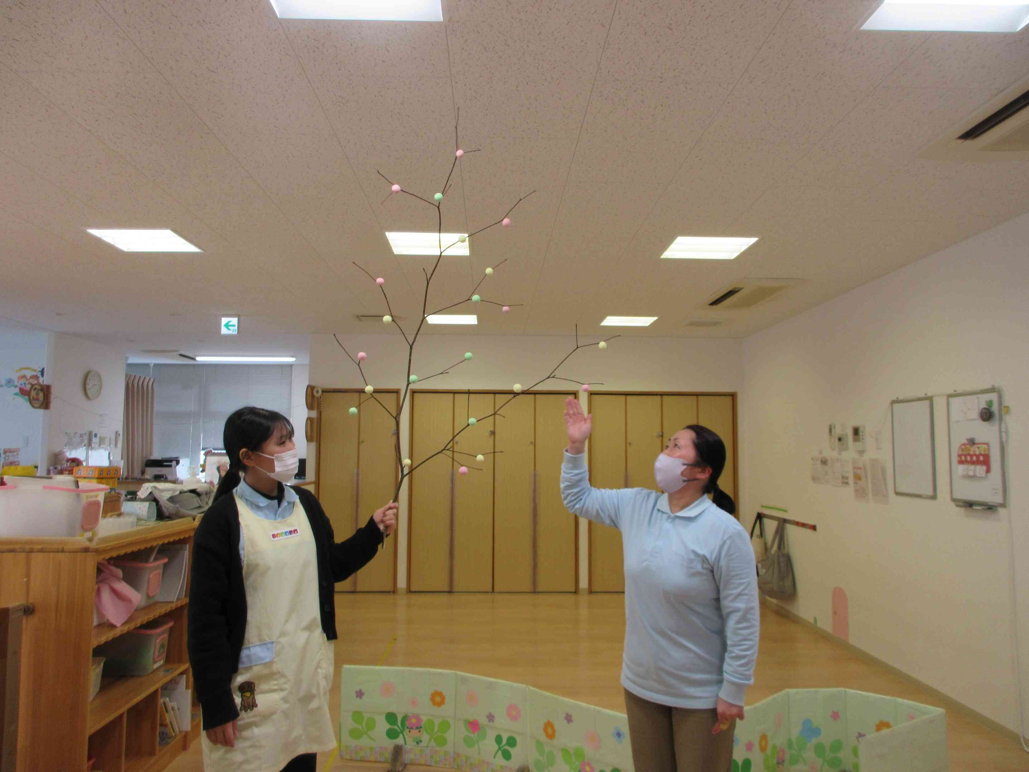 1月の食育は、「だんごさし」でした。