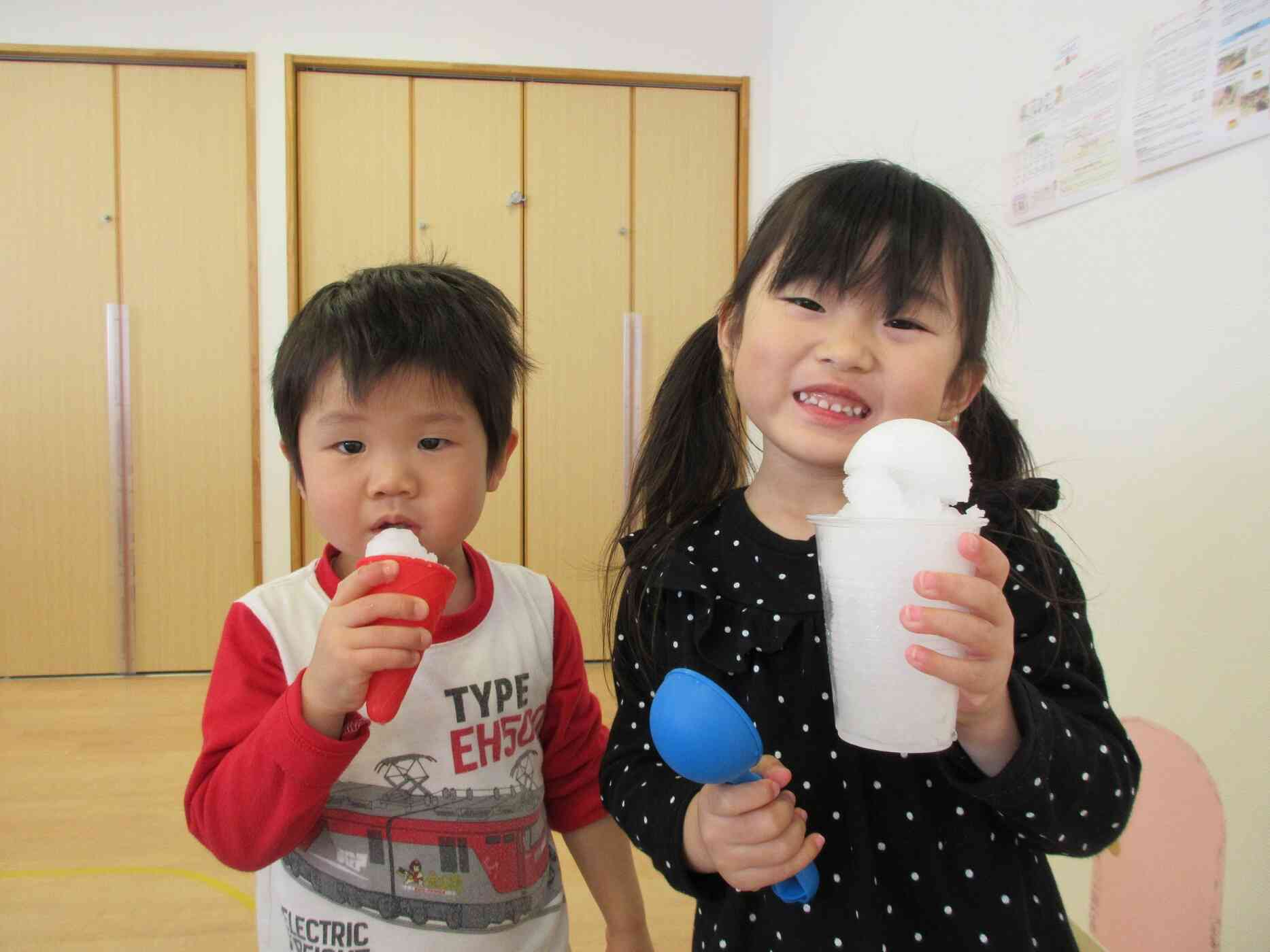 アイスいかがですか～？