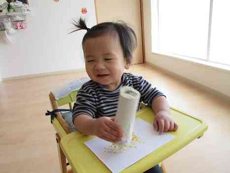 0歳児クラス「指スタンプ」