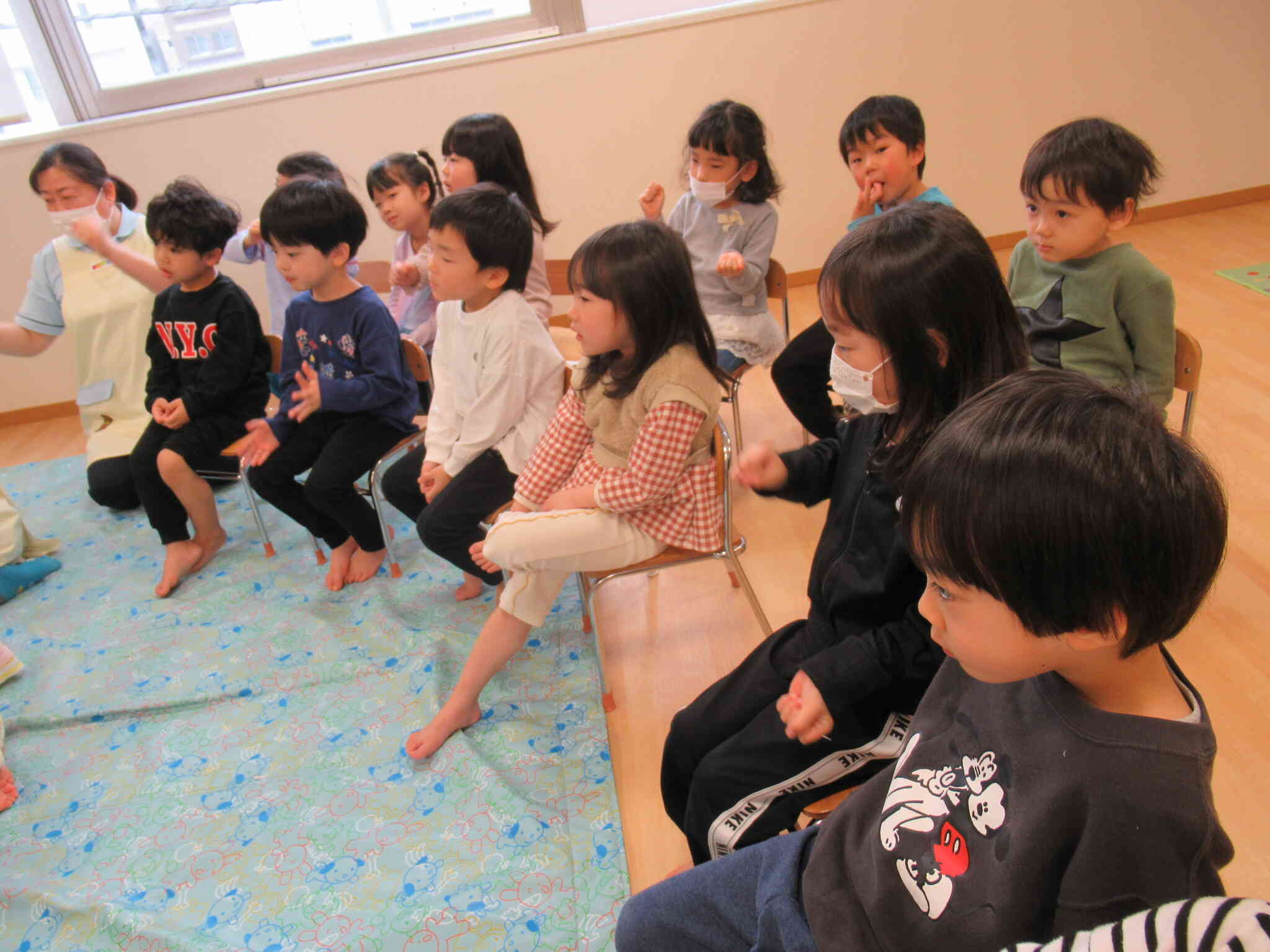 おべんとうバス到着です
