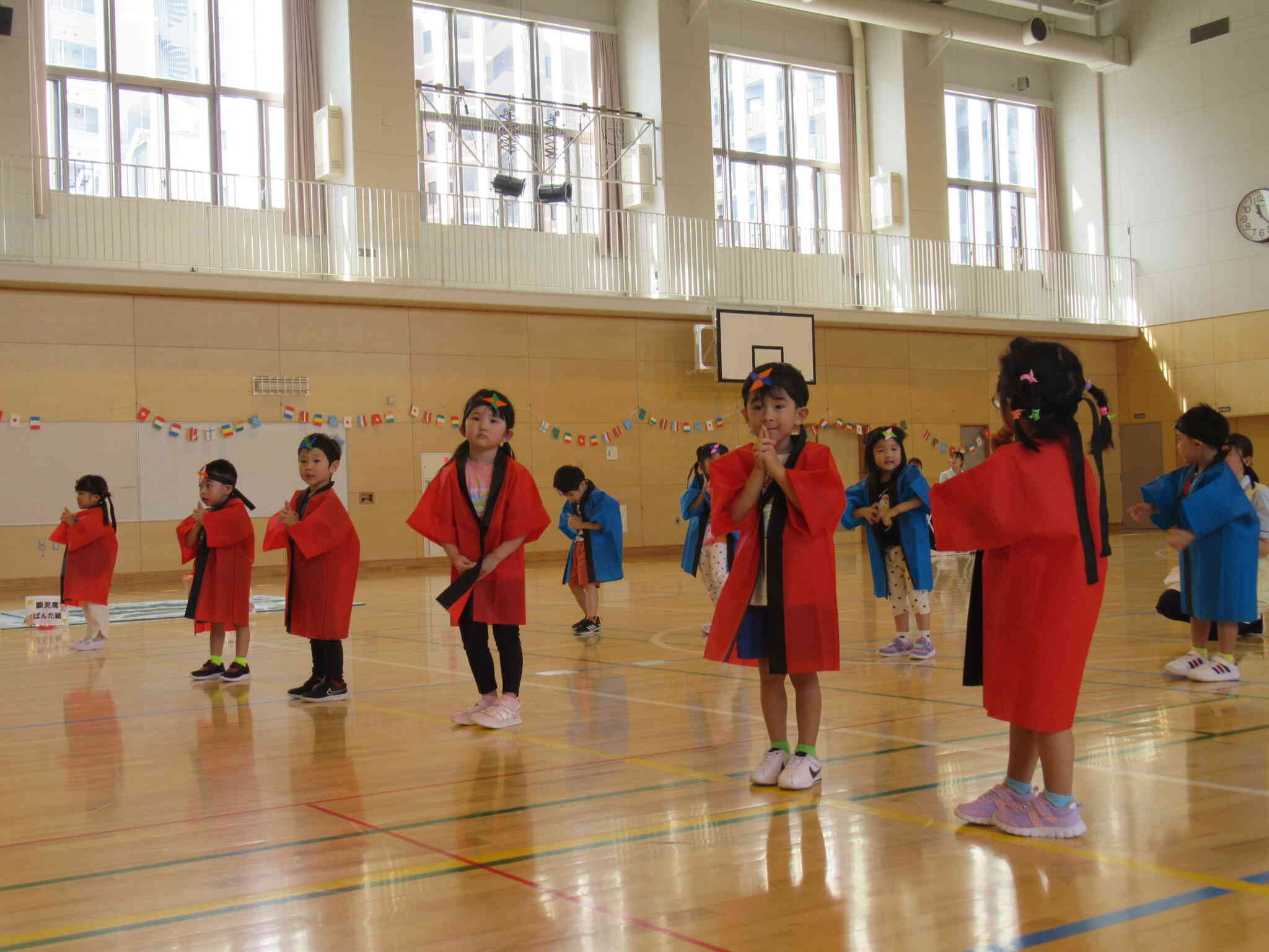 3歳児は忍者に変身『しゅりけんにんじゃ』