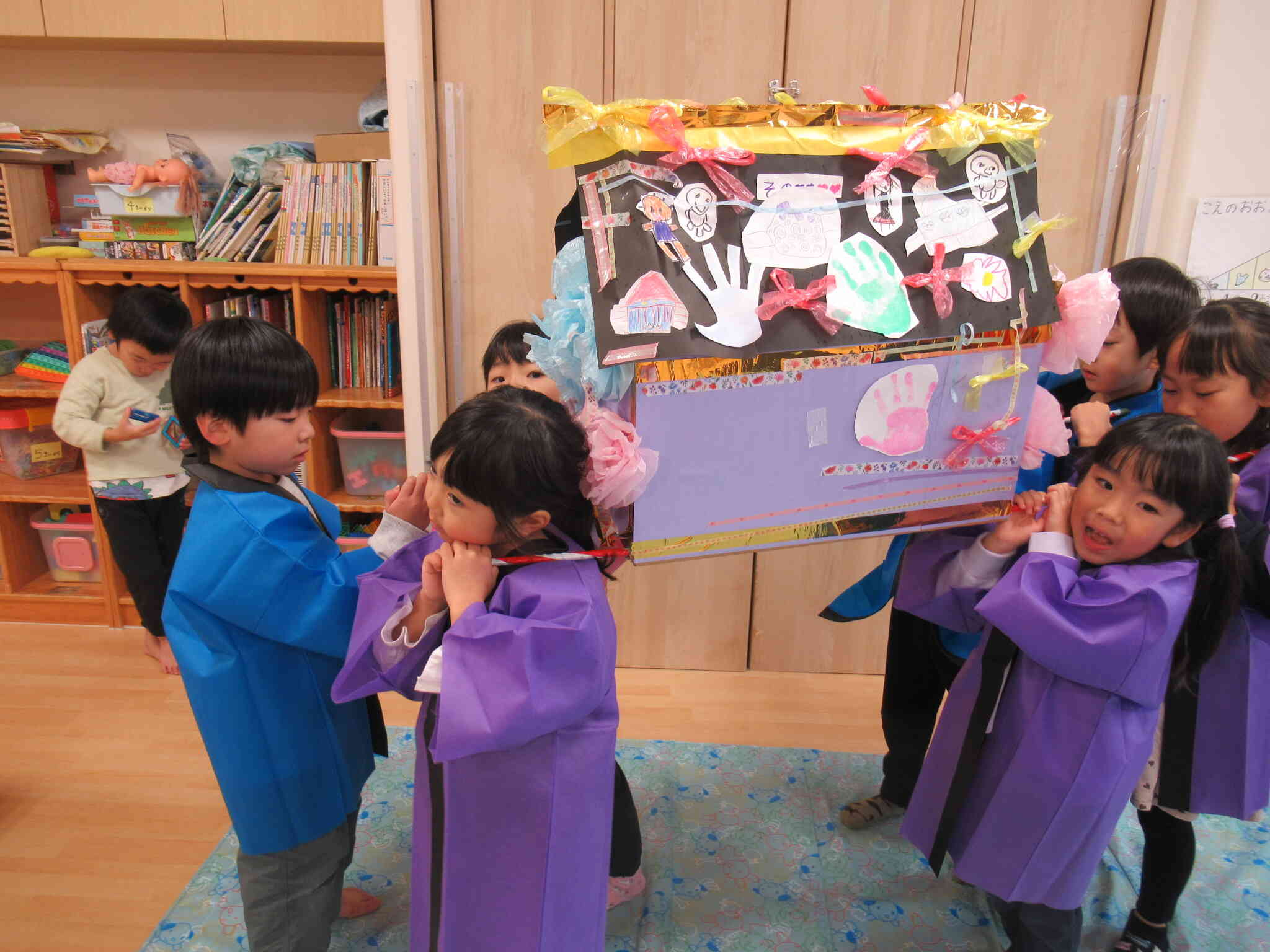 似顔絵や手形も付けたよ。