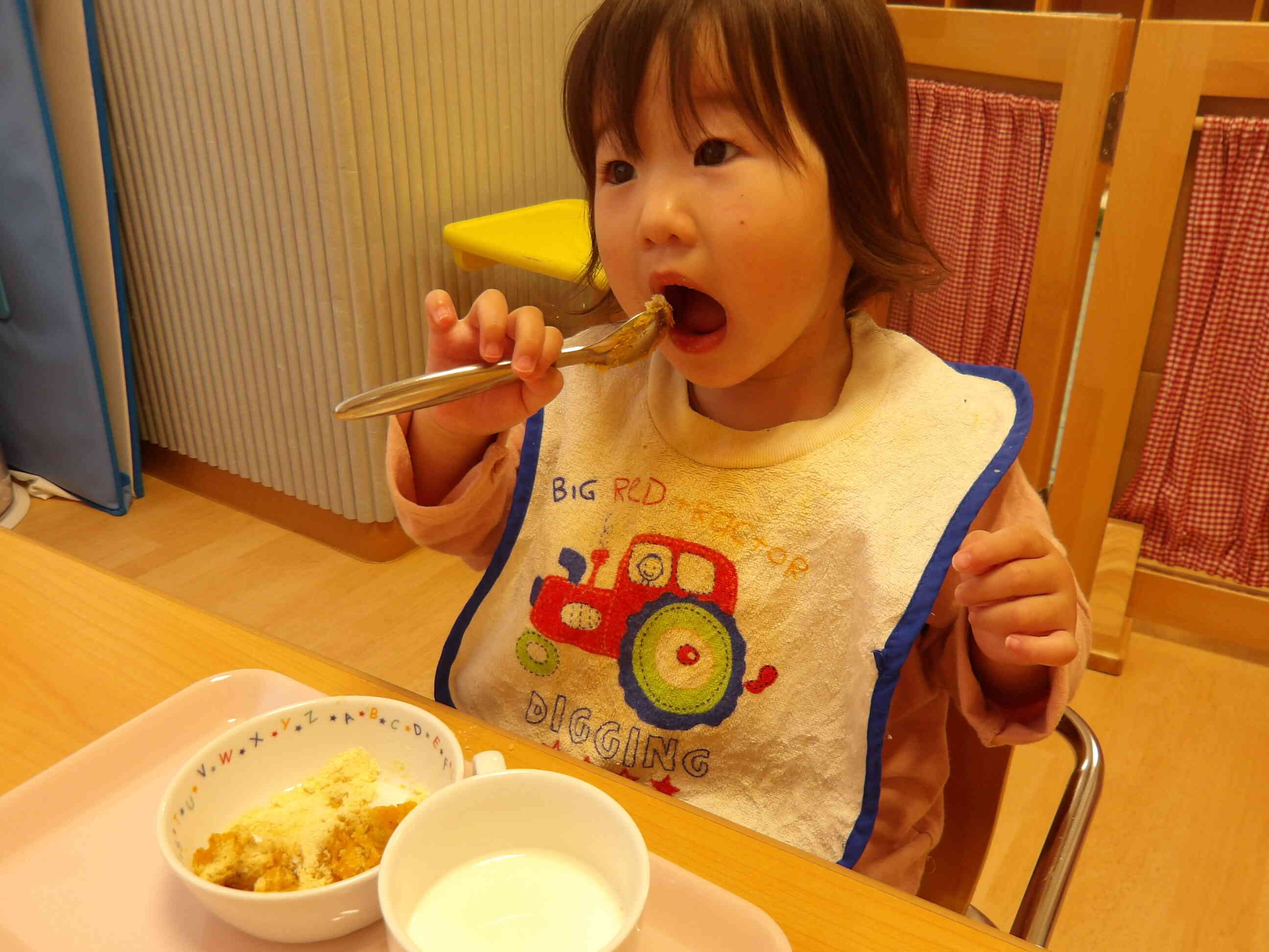 ０歳児さんもおいしくいただきました！