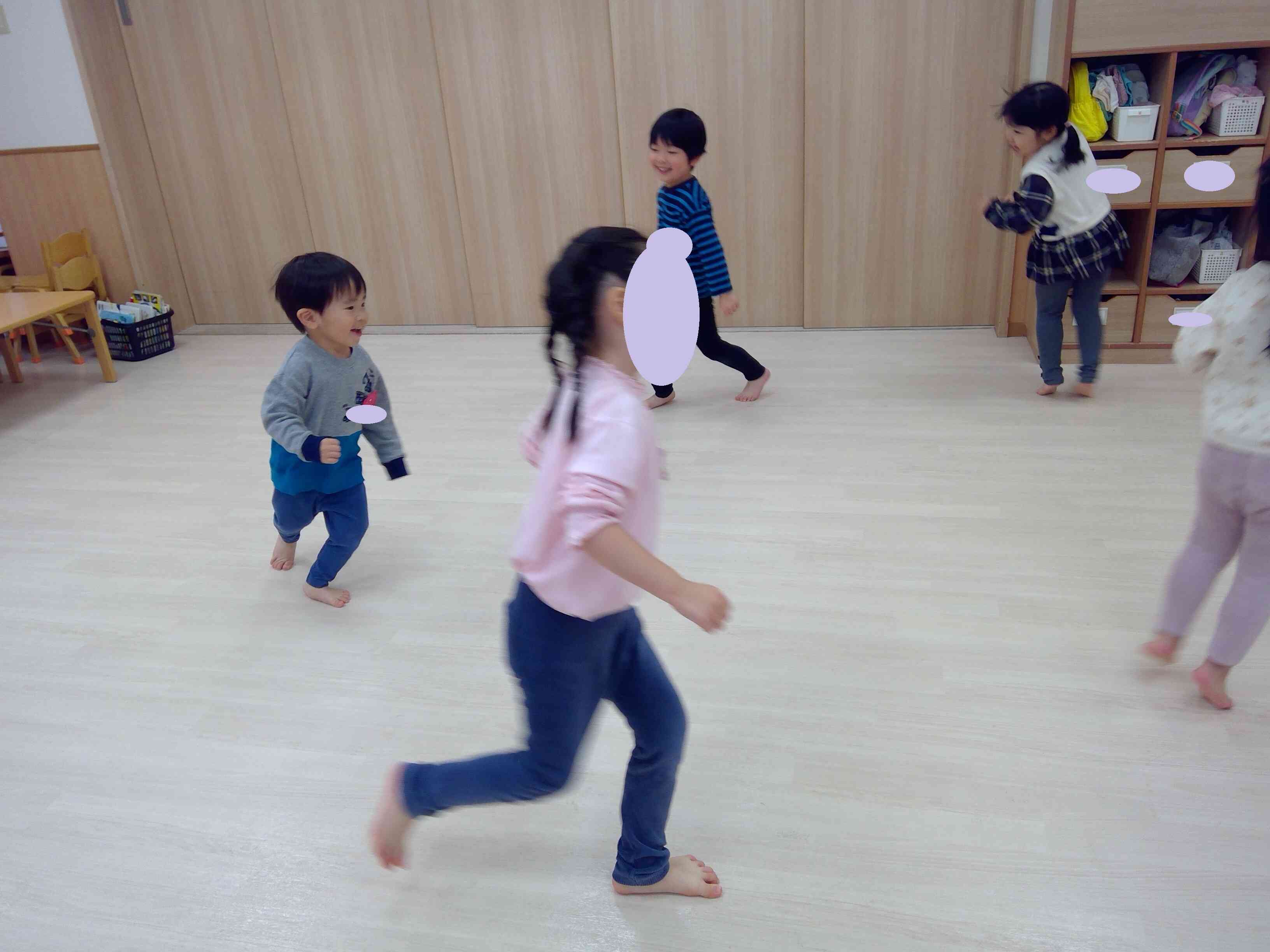 トナカイになって走るよ♩