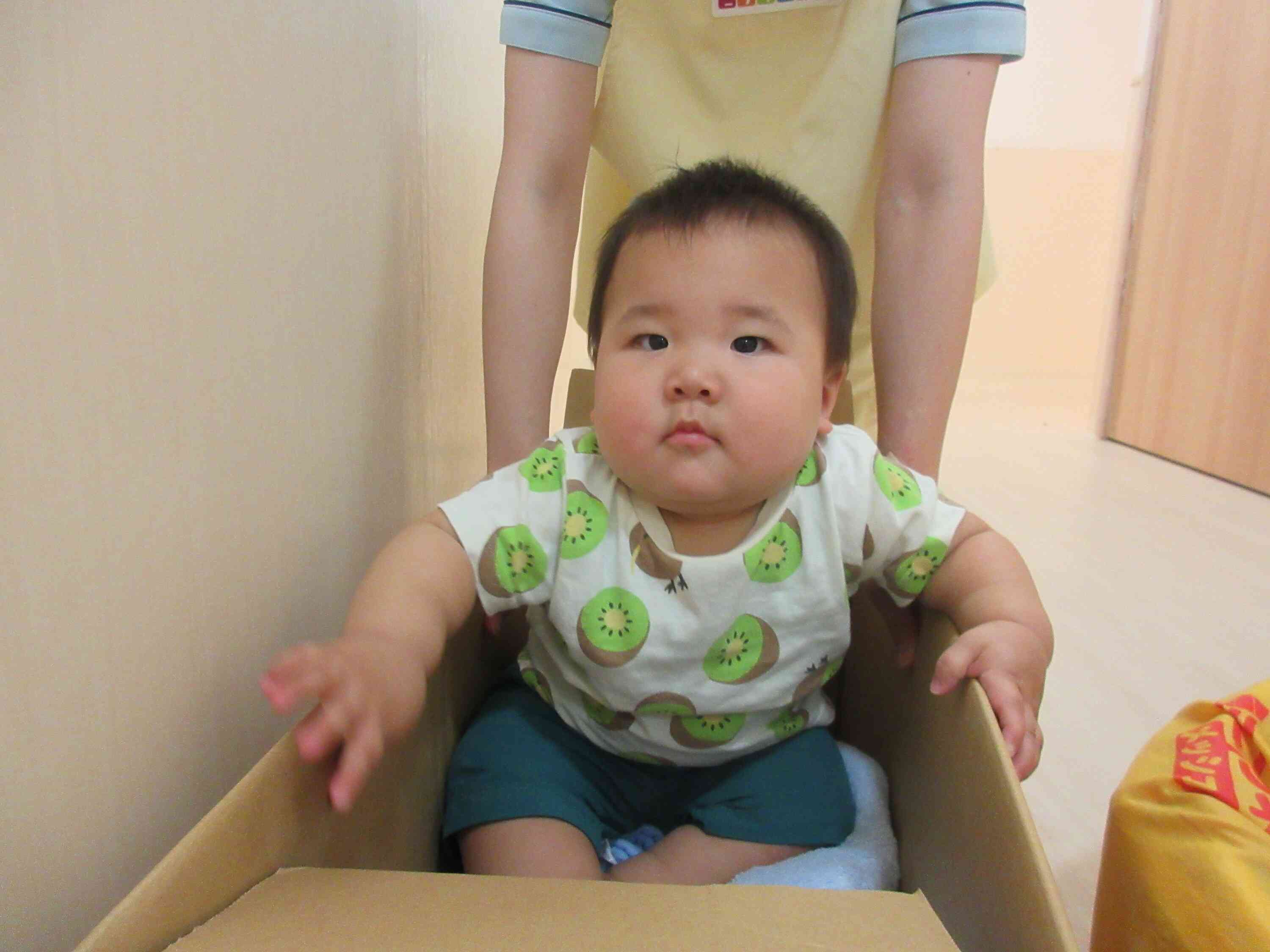 ひよこ組さん！集合！！（0歳児ひよこ組）