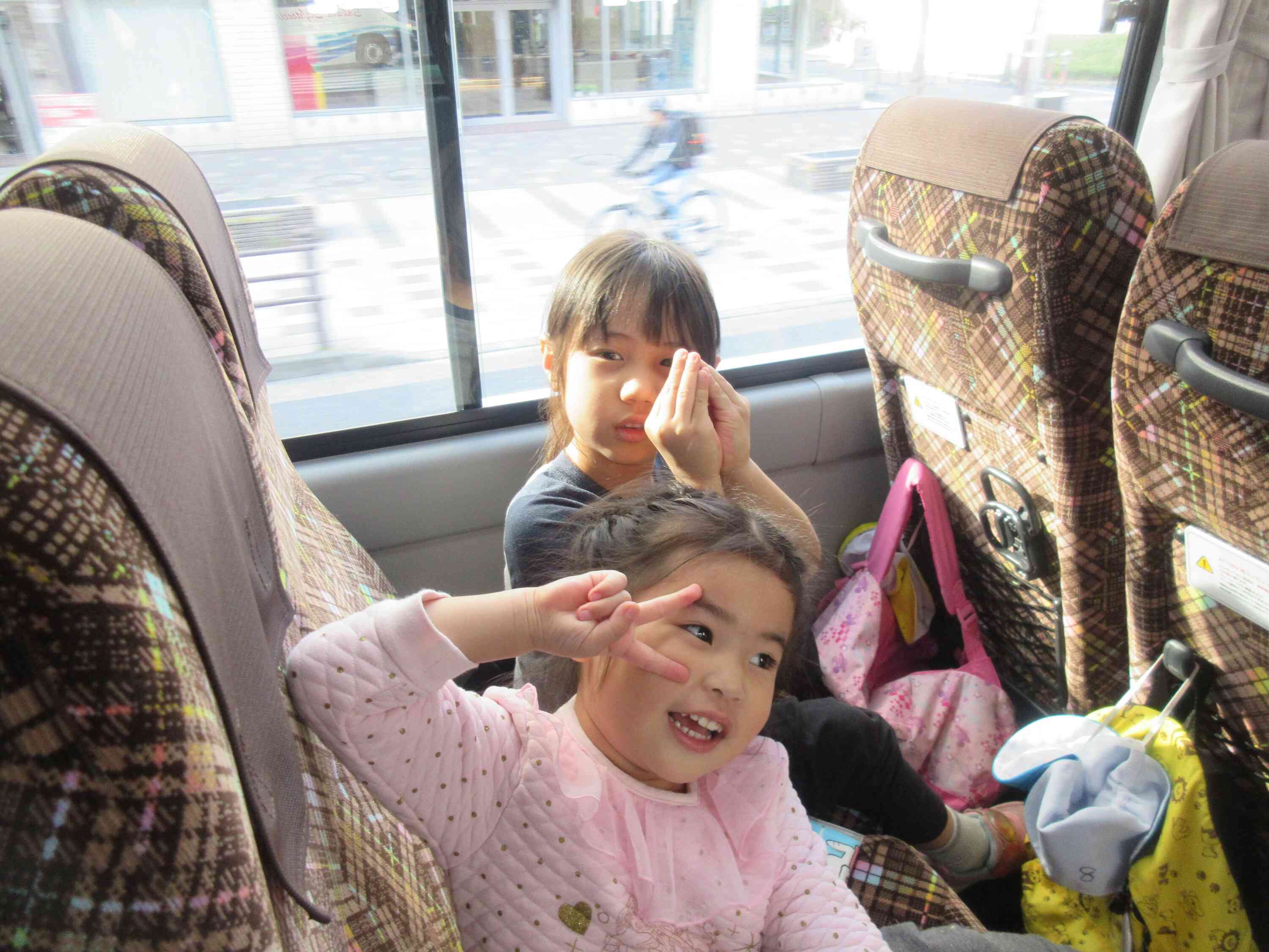 バスの中もたのしかったね☆