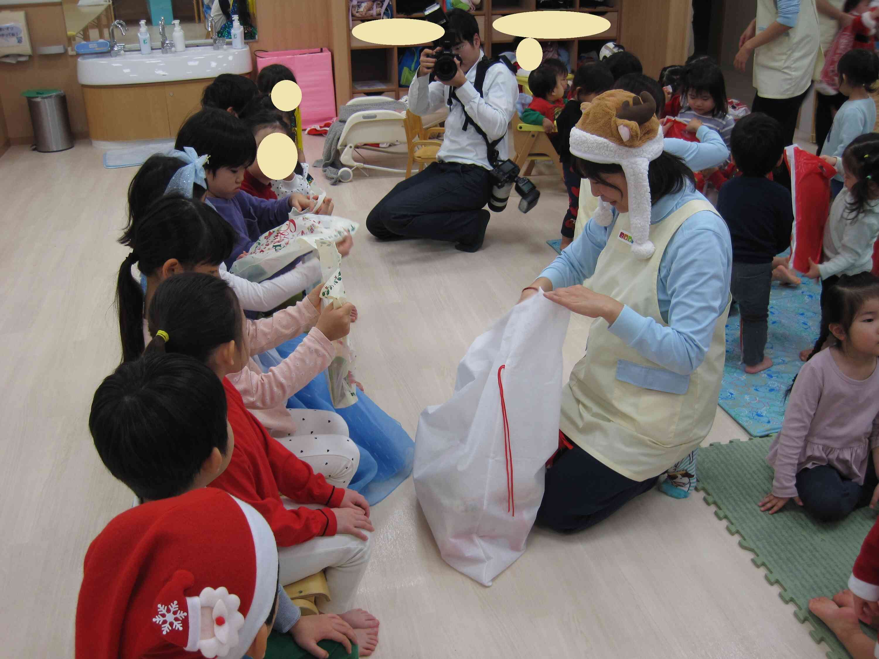 プレゼント、なにかな？