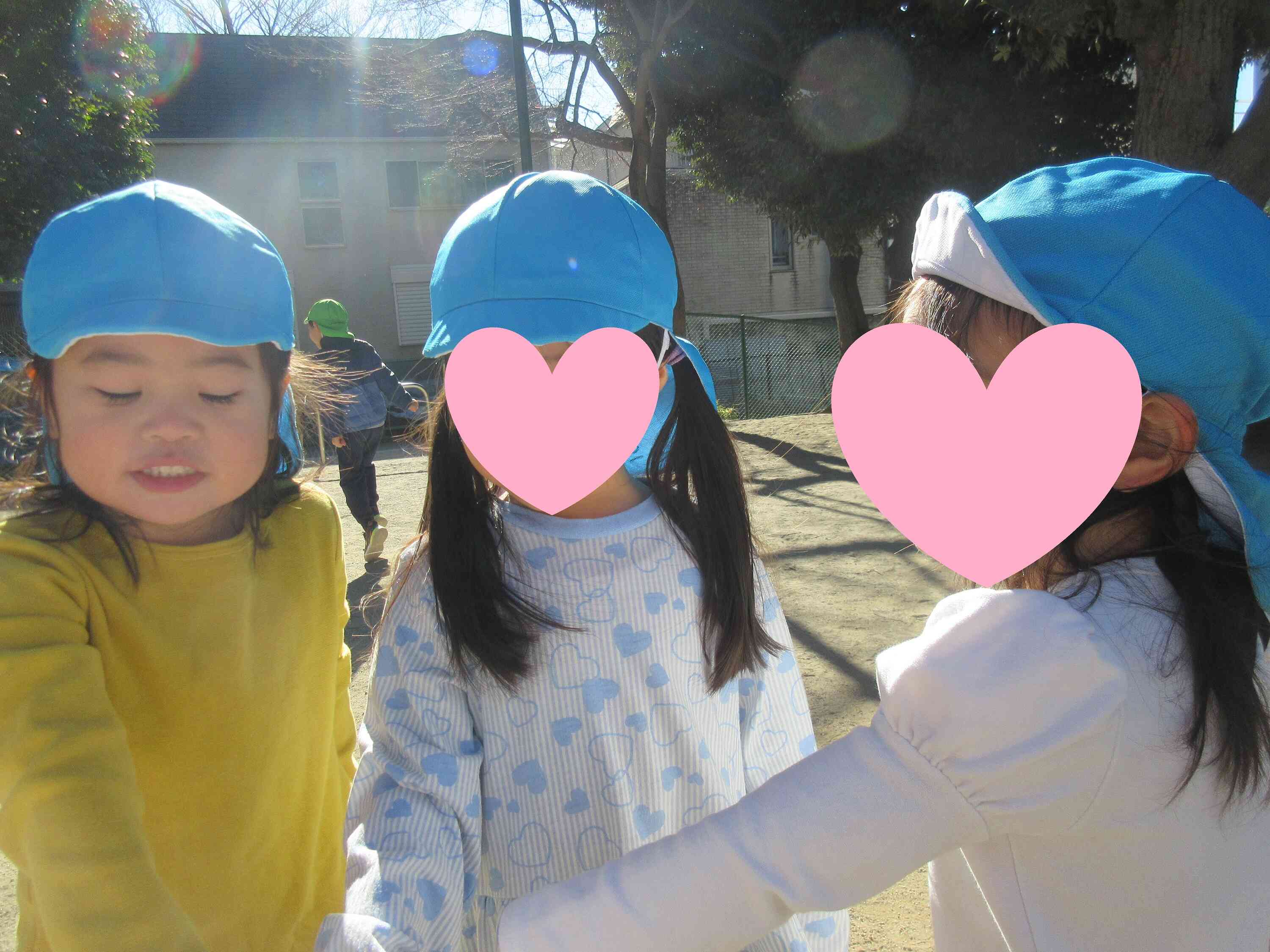 戸外遊び（3歳児りす組）