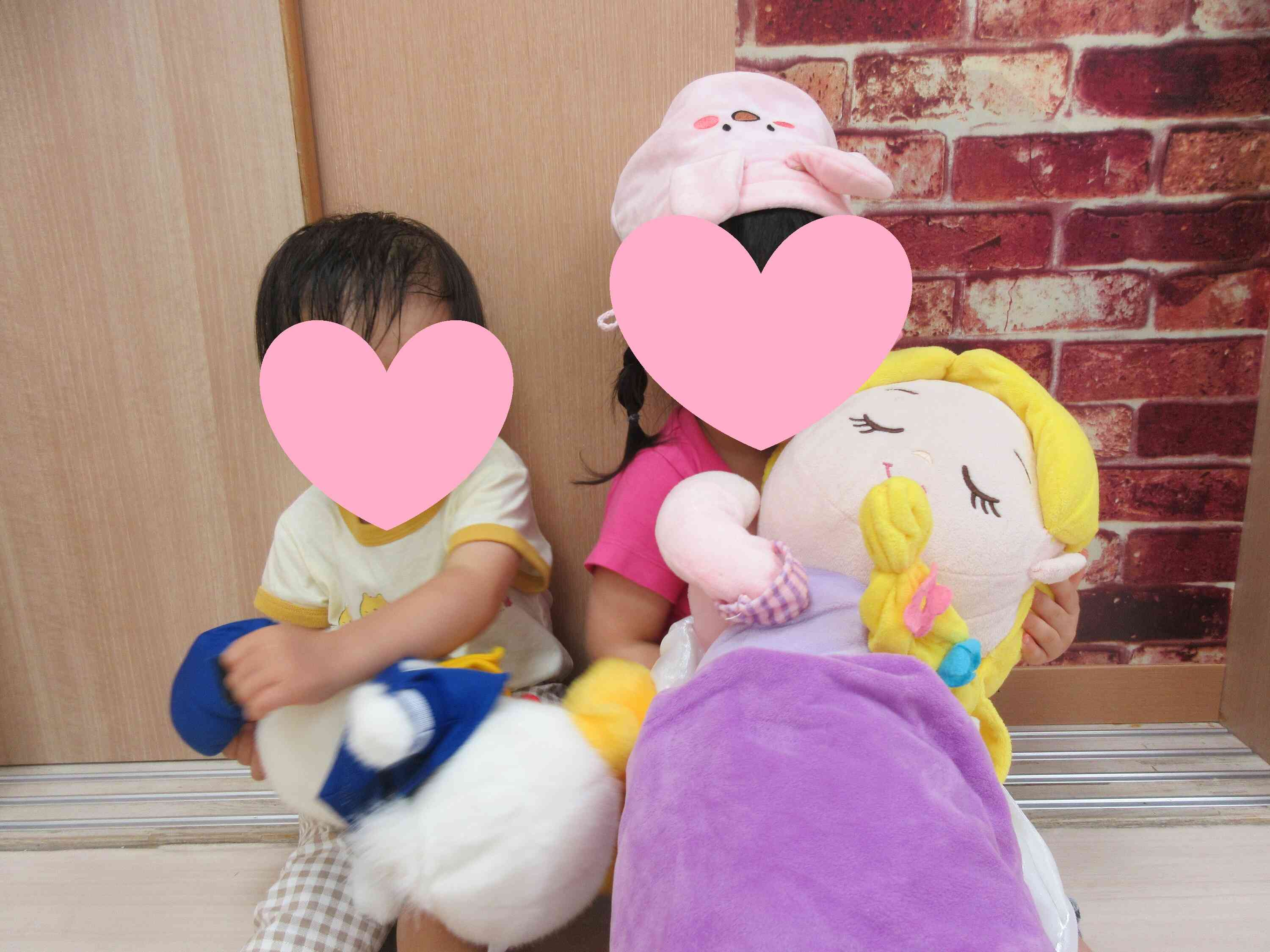 お気に入りのおにんぎょうさんとハイチーズ!!