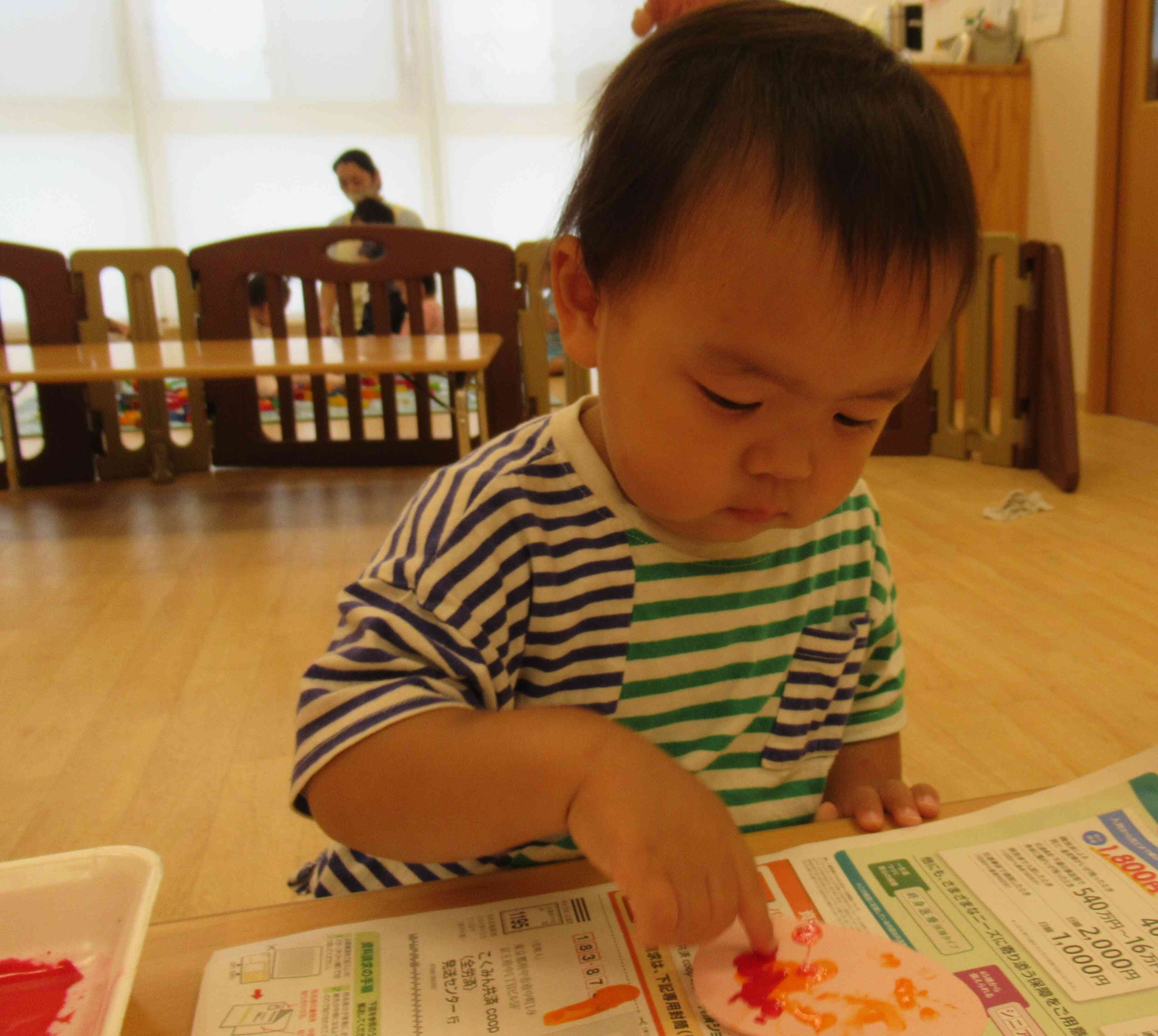 あひる組・1歳児　製作風景