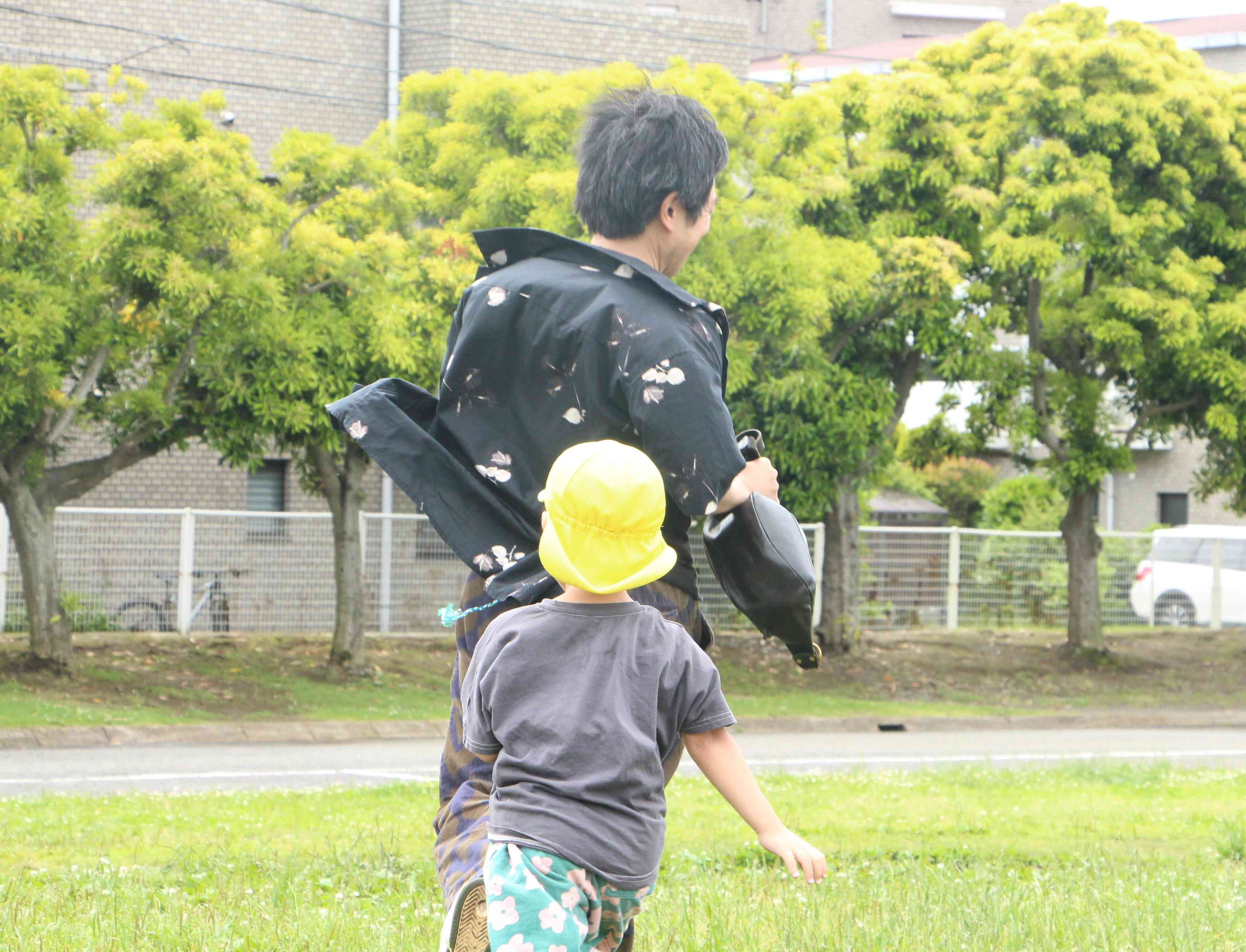 親子しっぽ取りゲーム