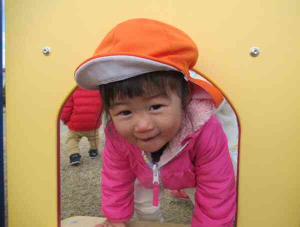 公園の固定遊具で遊びました