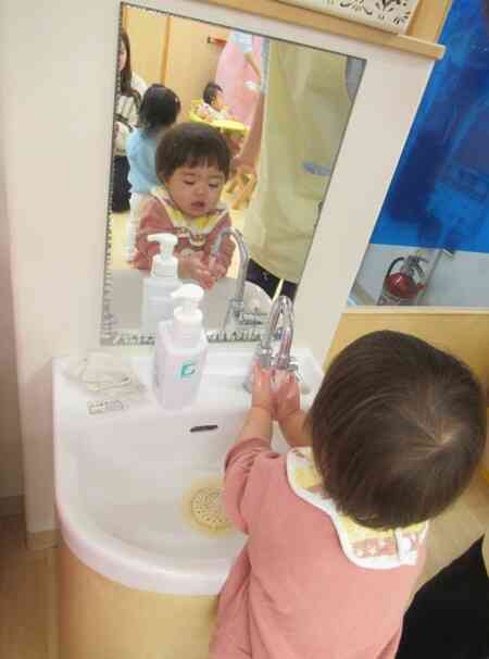 完了期食の子どもたちは手洗いもしていますよ