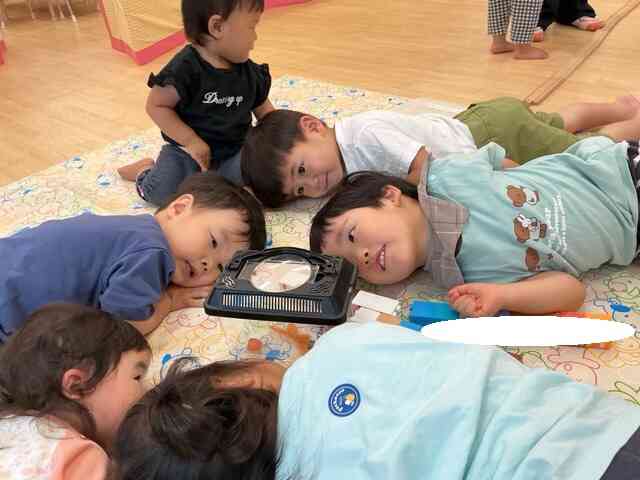 雨の日ならではのお友だちがやってきたよ⭐︎(1,2歳児)