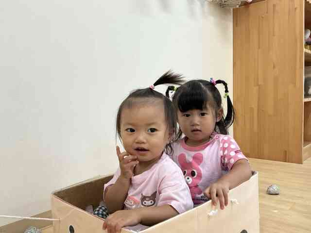 箱車って楽しい!(1歳児)