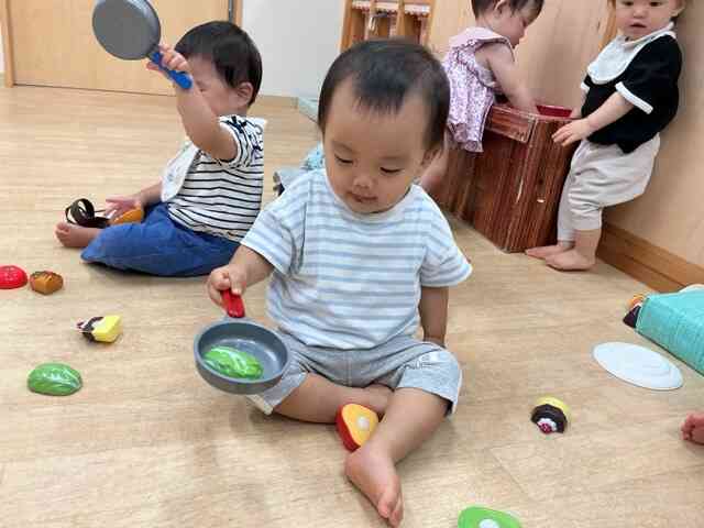 おままごと楽しいね!(0歳児)