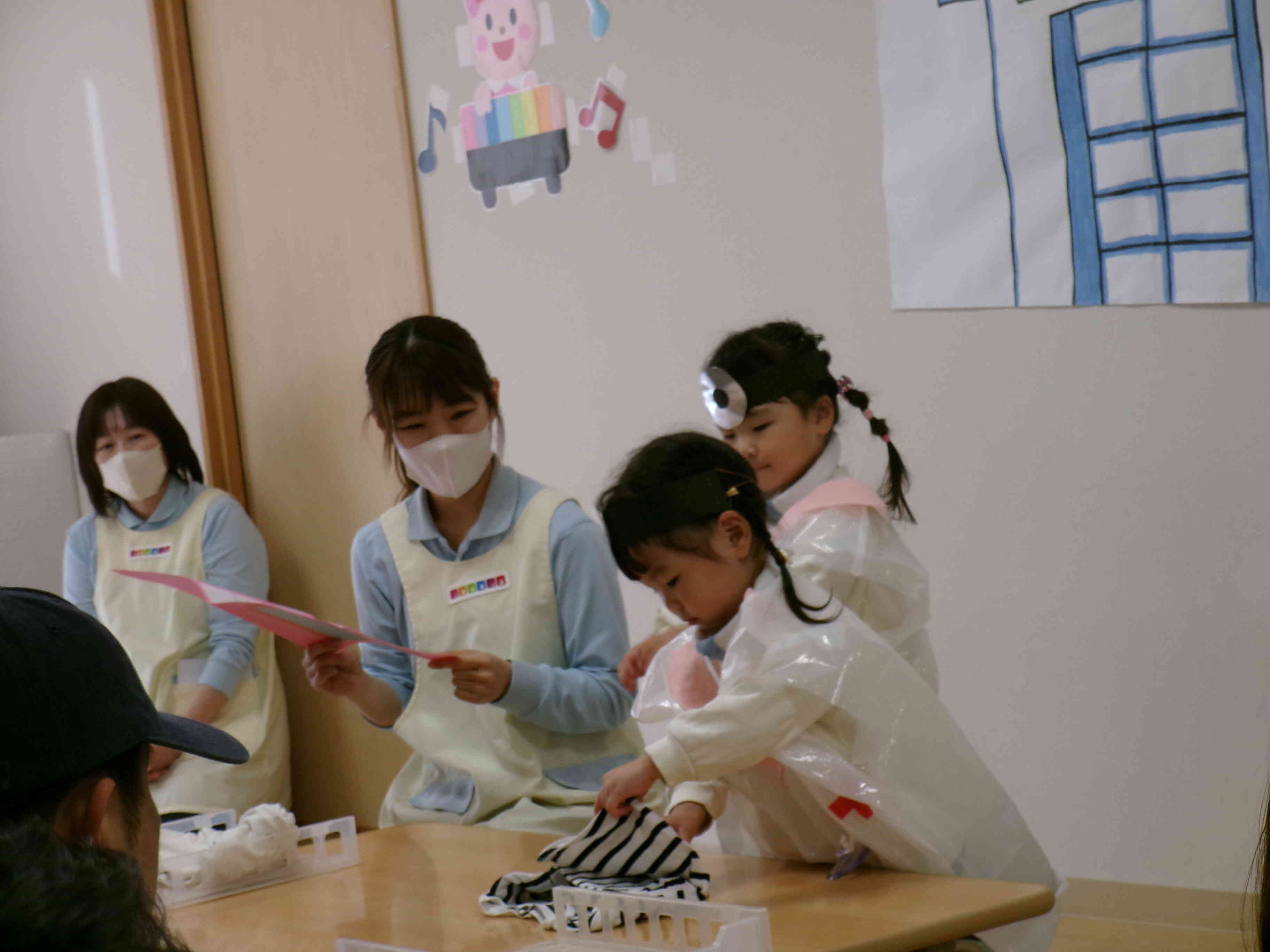 服を畳んで片付けられるようになったよ！