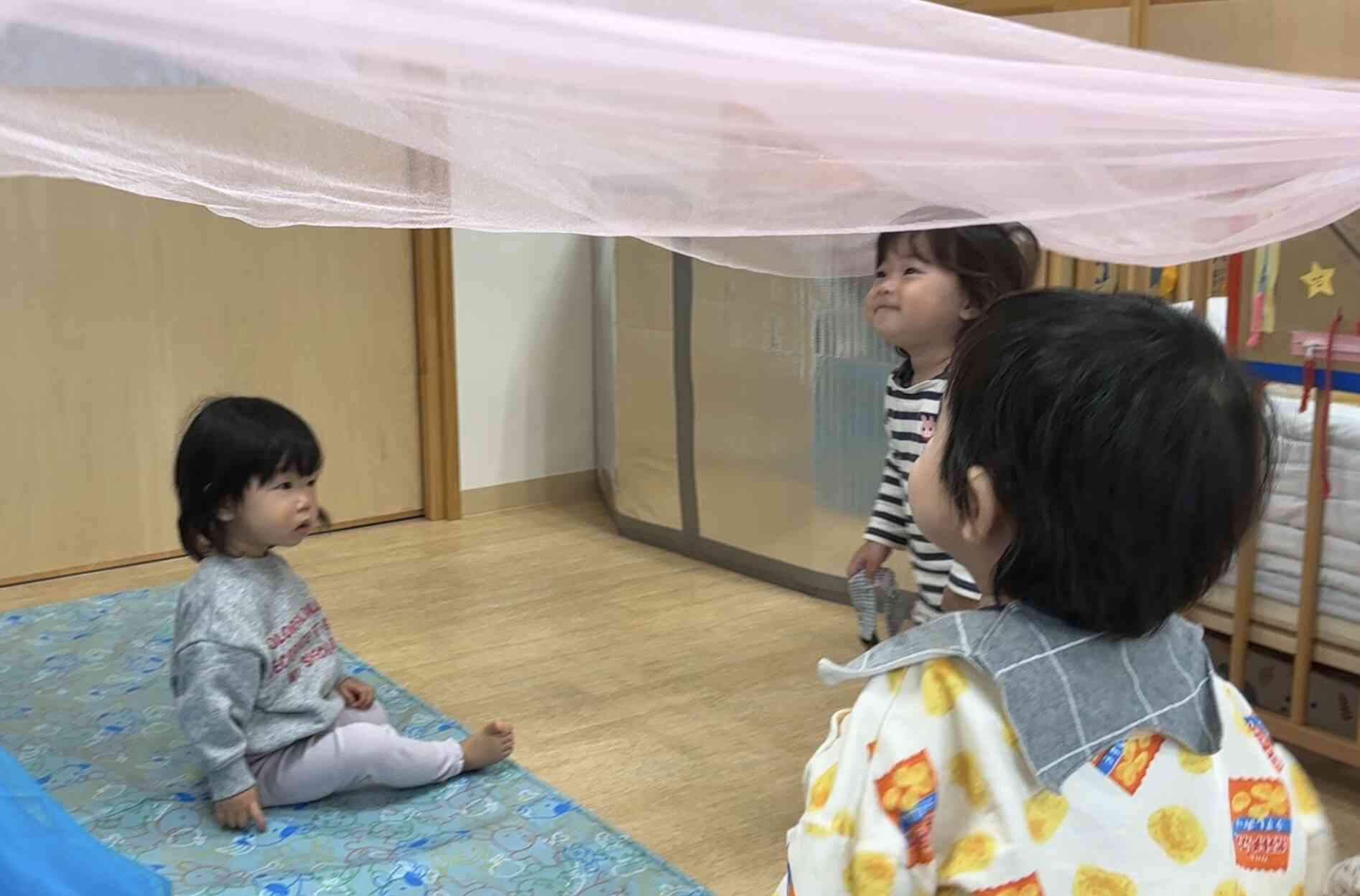 感触あそびをしたよ　ひよこ組