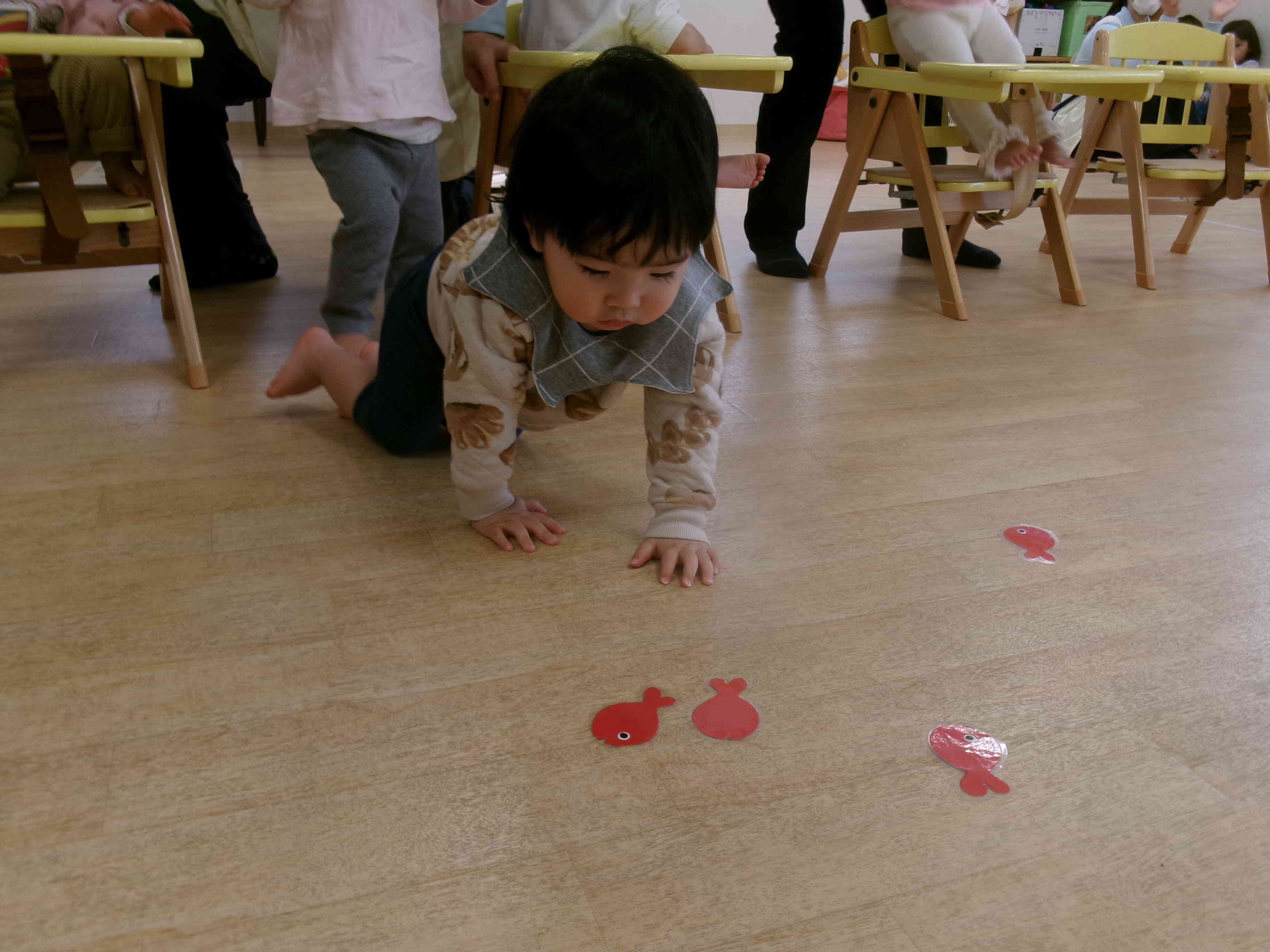 金魚はどーこだ