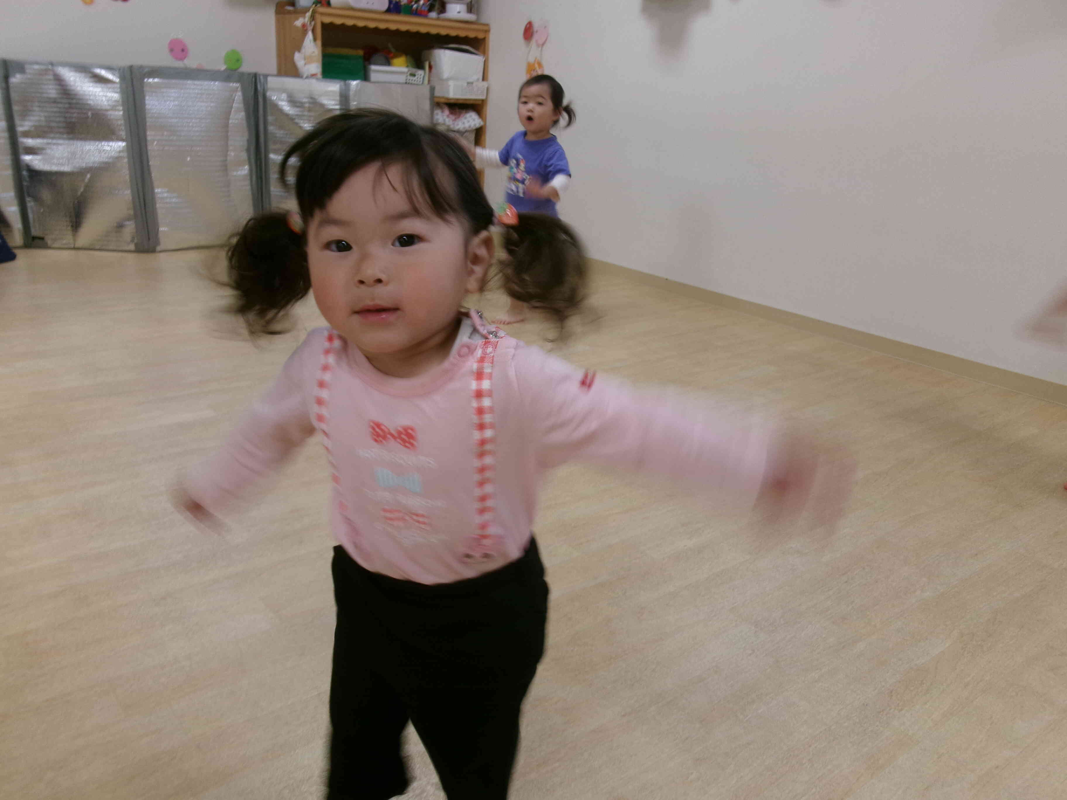 ダンス中の一コマ☆おもいっきりジャンプ！