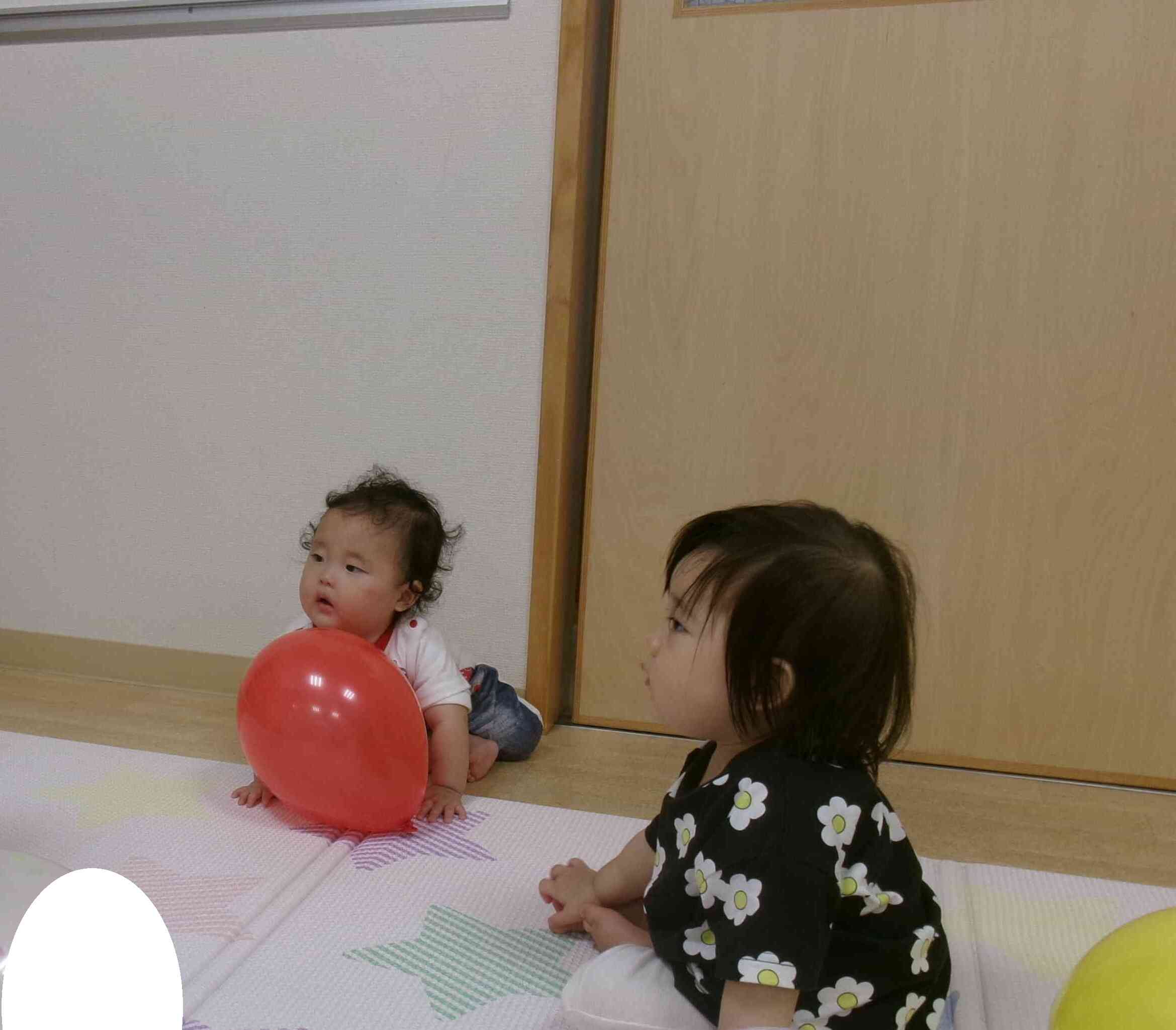 風船で遊んだよ♩ 〜ひよこ組〜