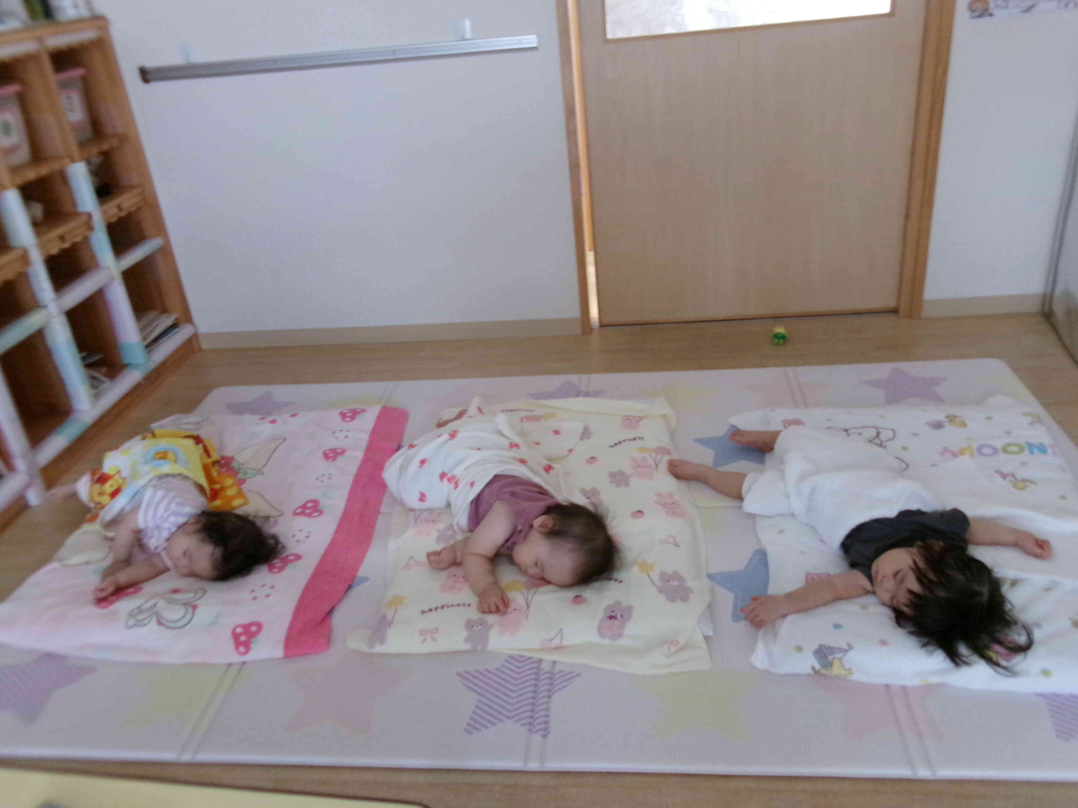 いっぱい遊んでぐっすり。