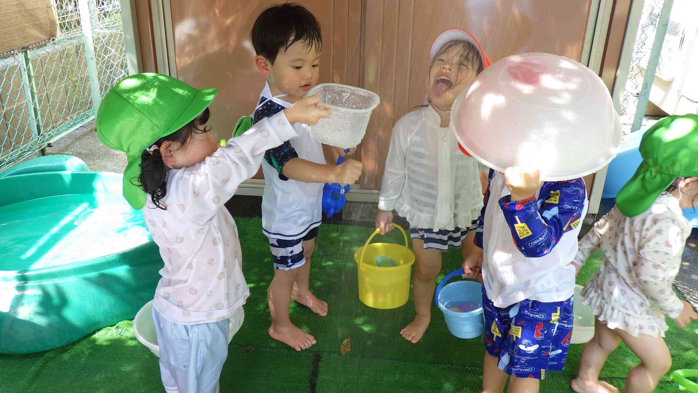 みんな大好き水遊び♪
