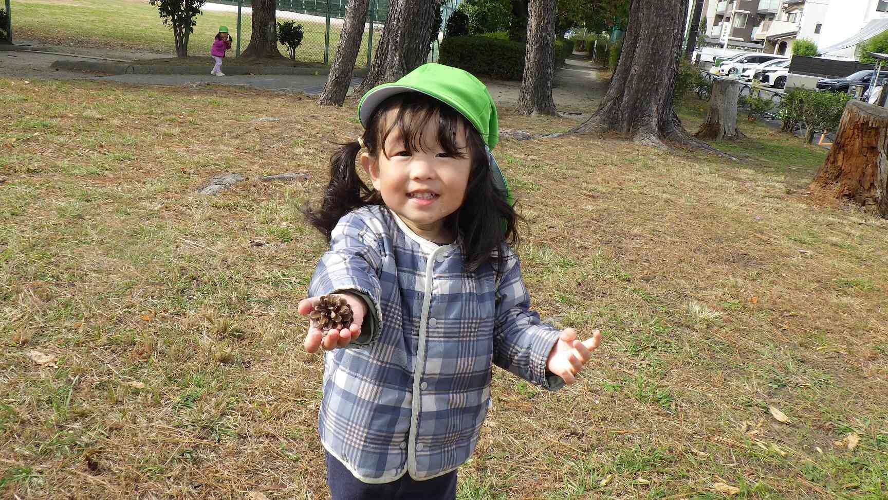 まつぼっくりあったよ!!