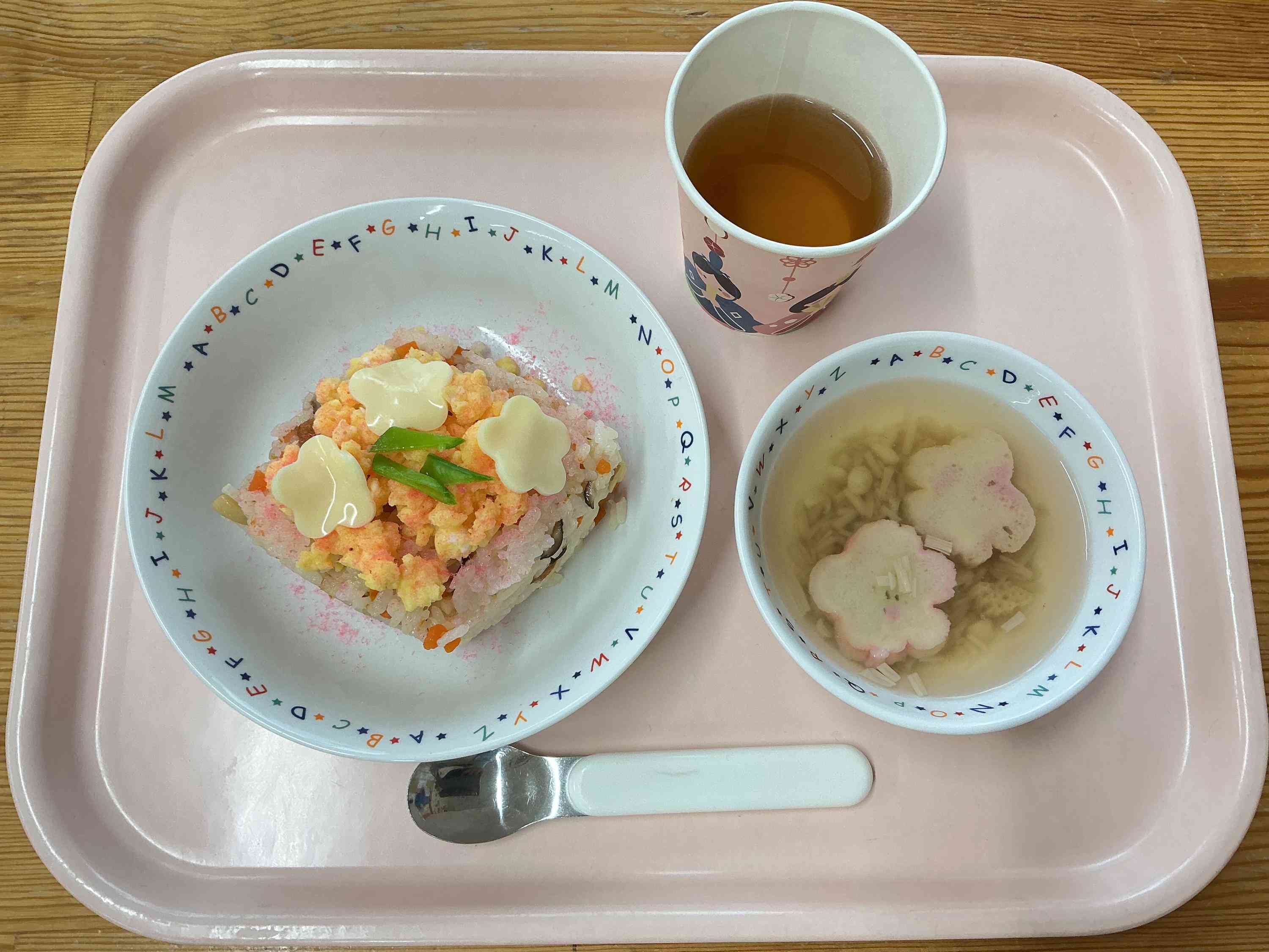 ３月３日（ひな祭り）のお給食