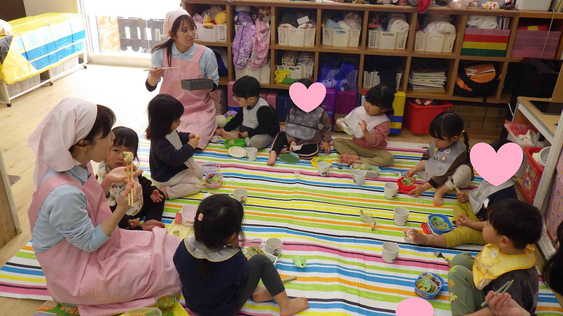 お弁当おいしいね～♡