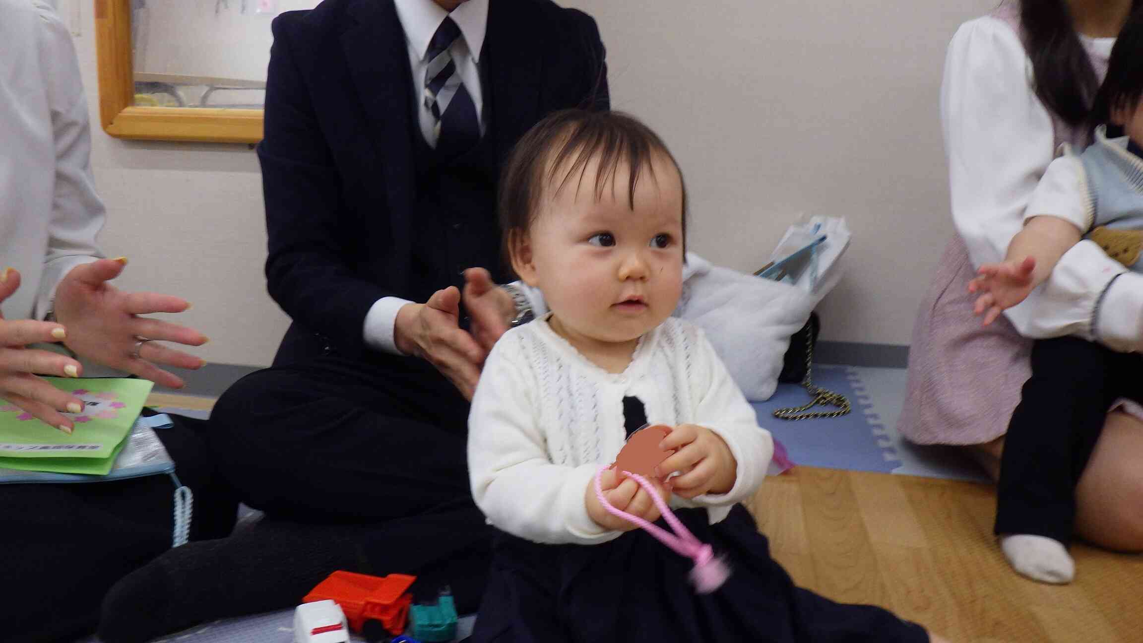 チャームの贈呈です!
