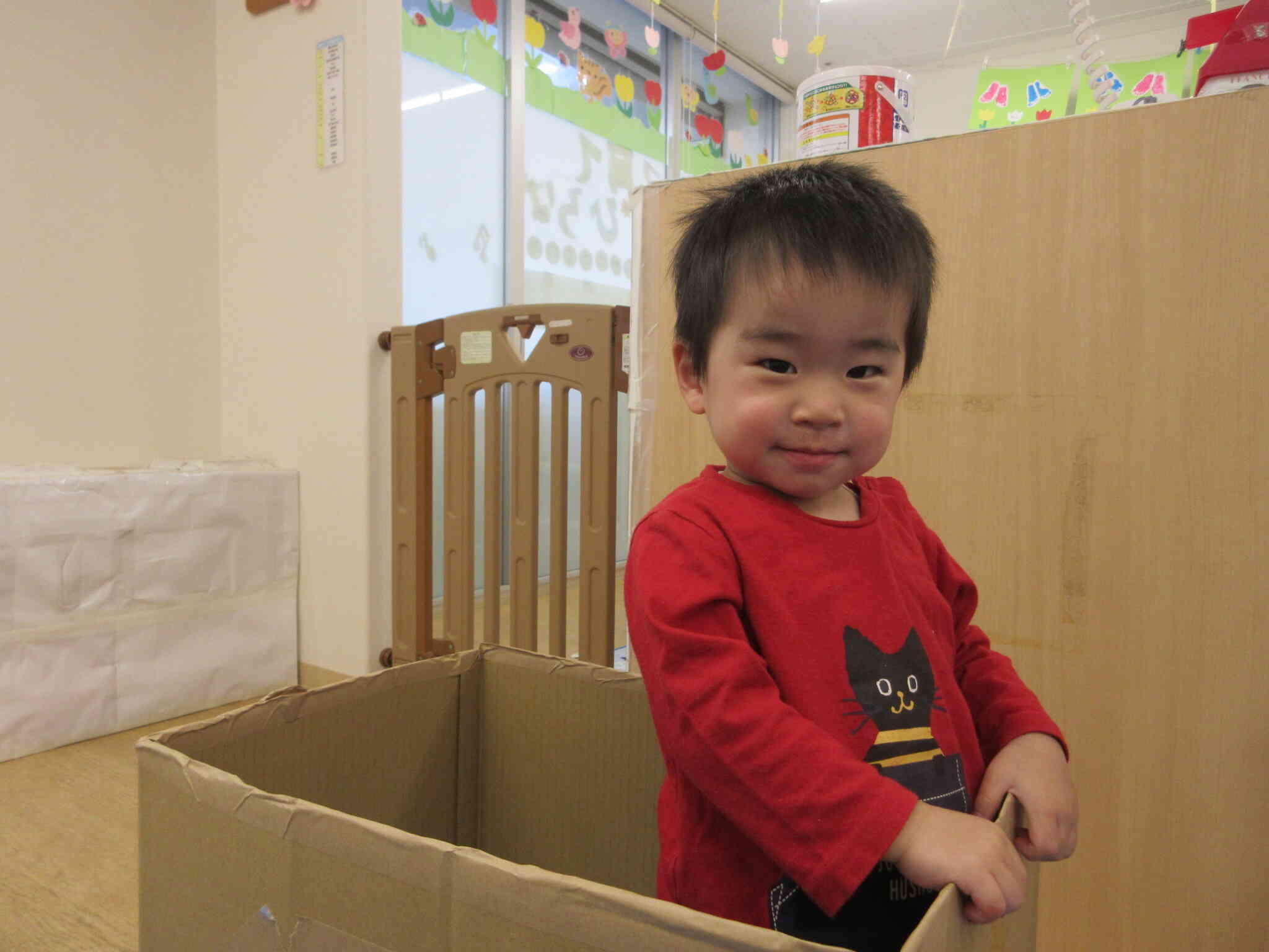 「ぼくは運転手さん、電車に乗っているんだよ、行ってきまーす!」