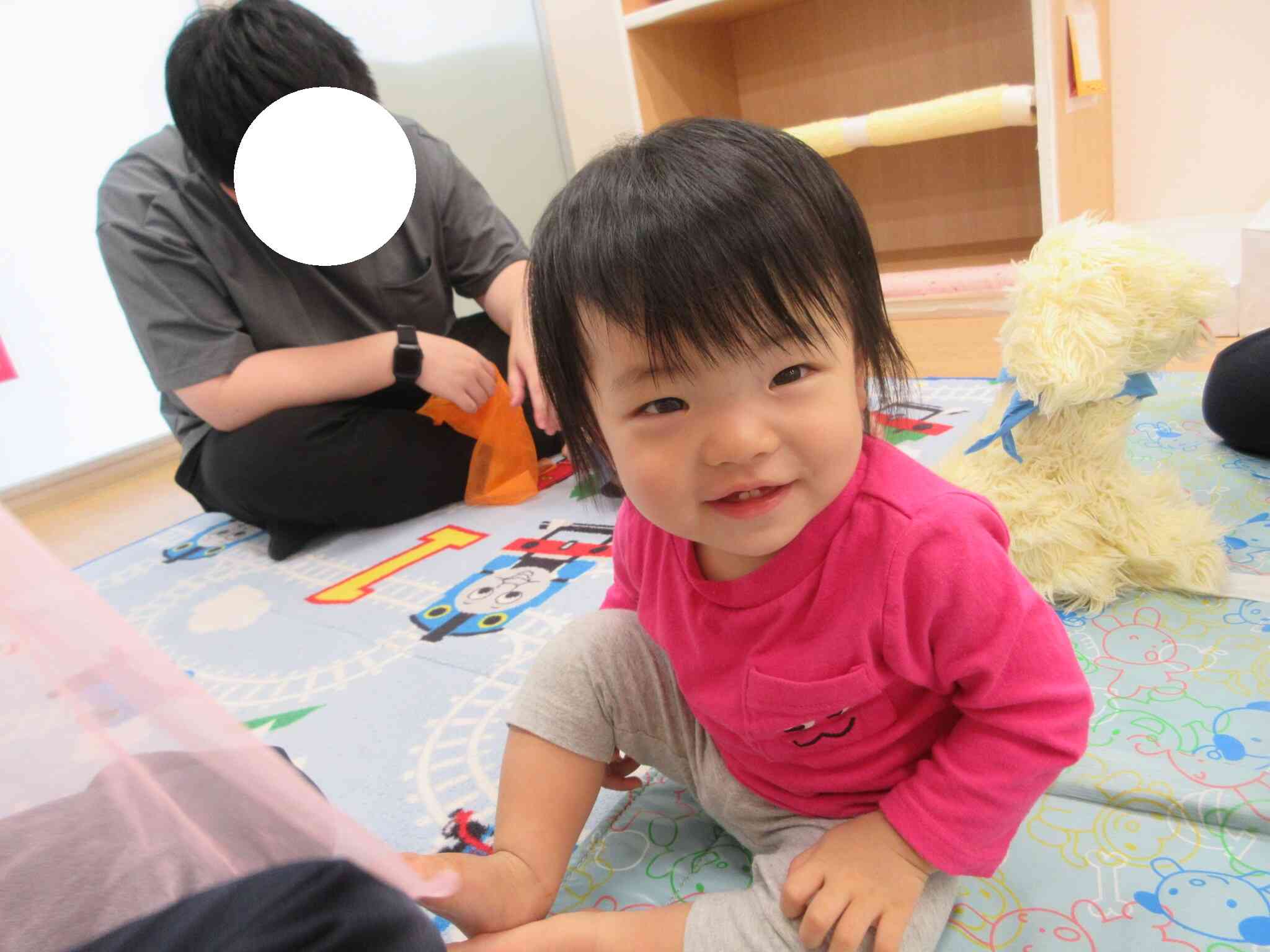オーガンジーを使って「いないいないばぁ！！」
