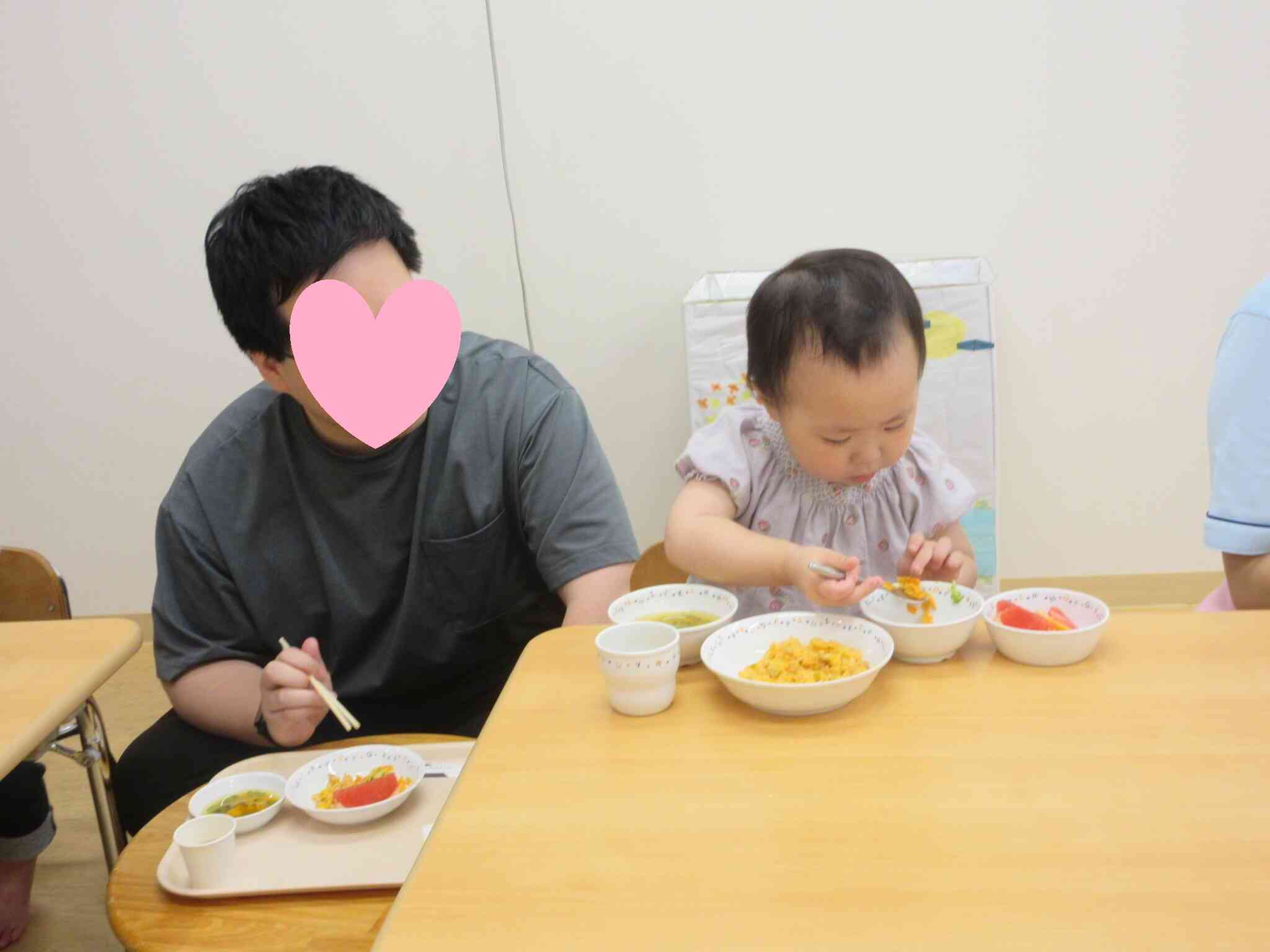 給食を一緒に食べたよ！