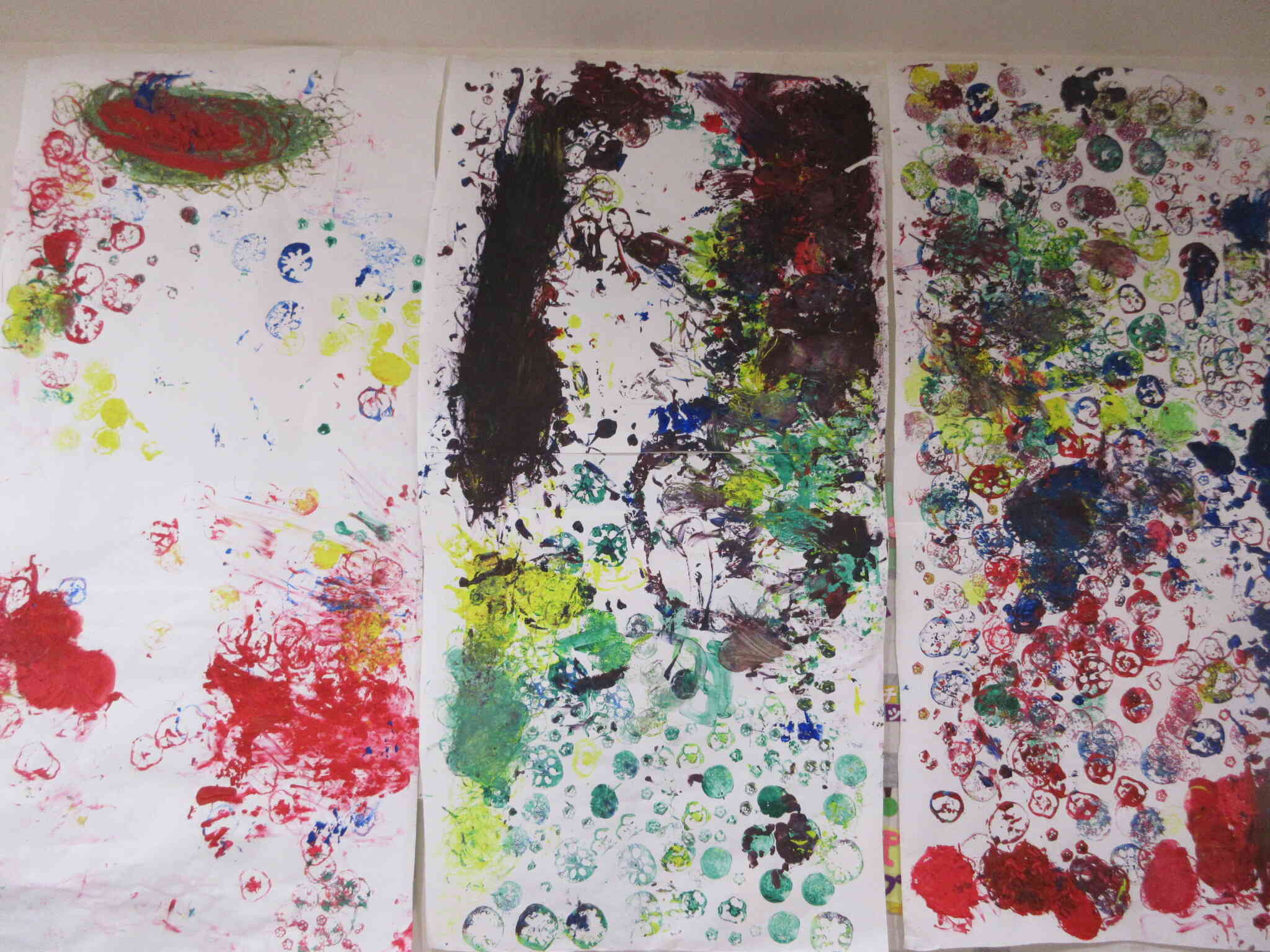 それぞれのクラスで作品を作りました。