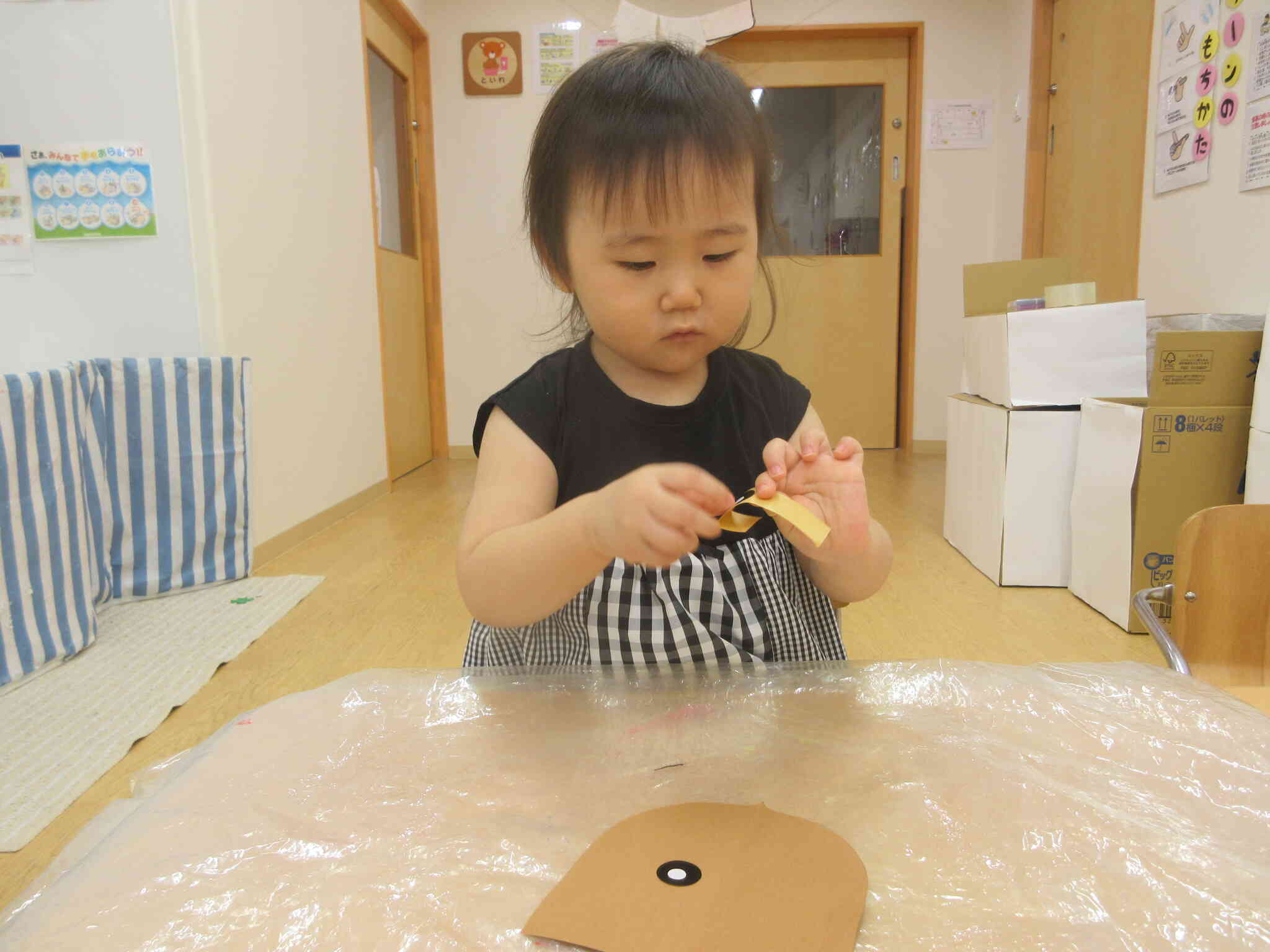 どんぐりの顔を貼ったよ！